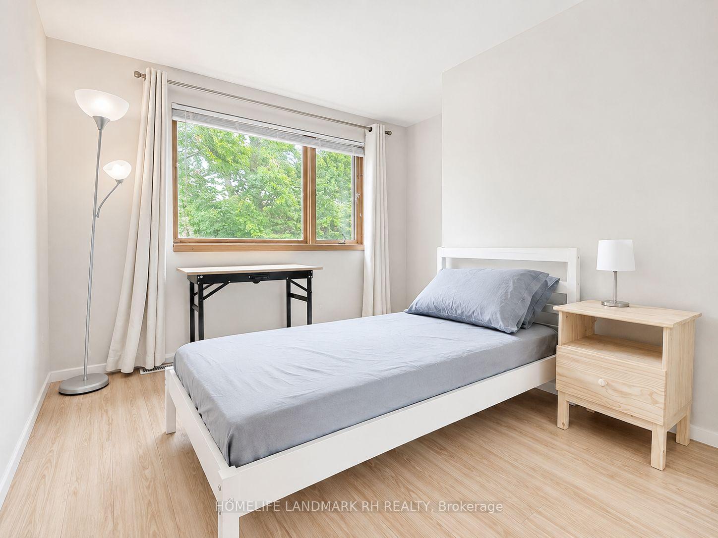 Photo 20 of 27 East Drive, Markham, Unionville — HOMEH