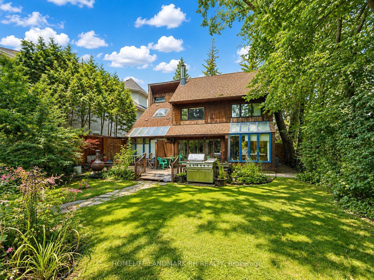 Photo 25 of 27 East Drive, Markham, Unionville — HOMEH