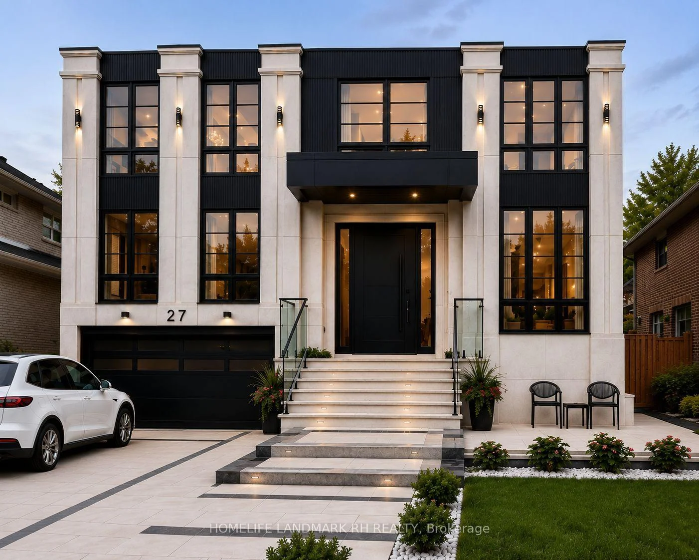 Photo 4 of 27 East Drive, Markham, Unionville — HOMEH