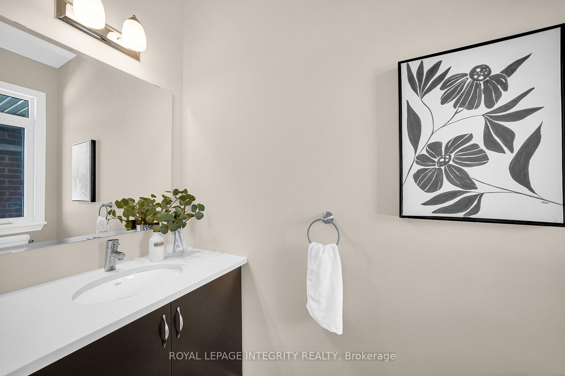 Photo 4 of 256 Dolce Crescent, Ottawa, Riverside South/Gloucester Glen — HOMEH