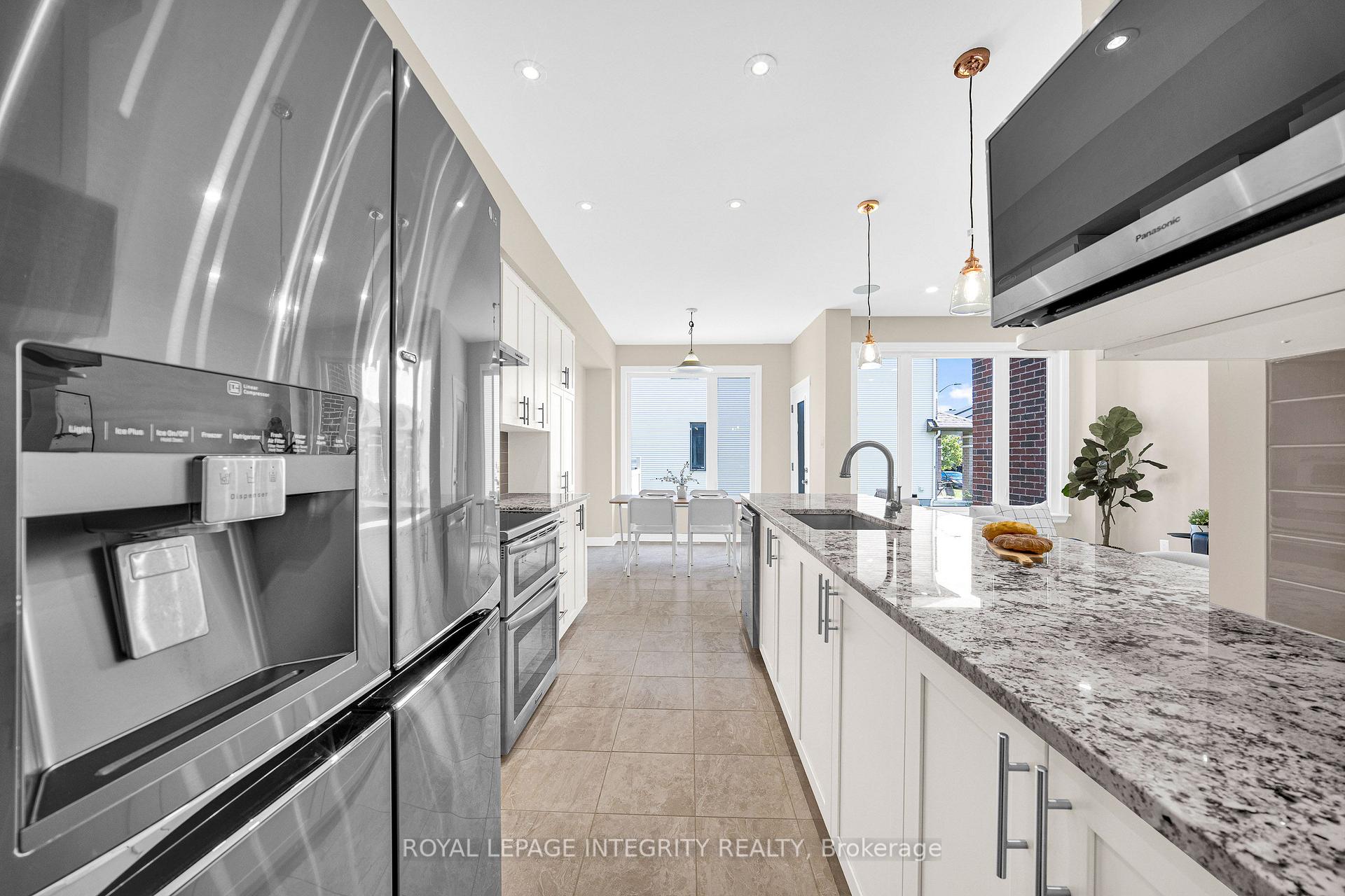 Photo 15 of 256 Dolce Crescent, Ottawa, Riverside South/Gloucester Glen — HOMEH