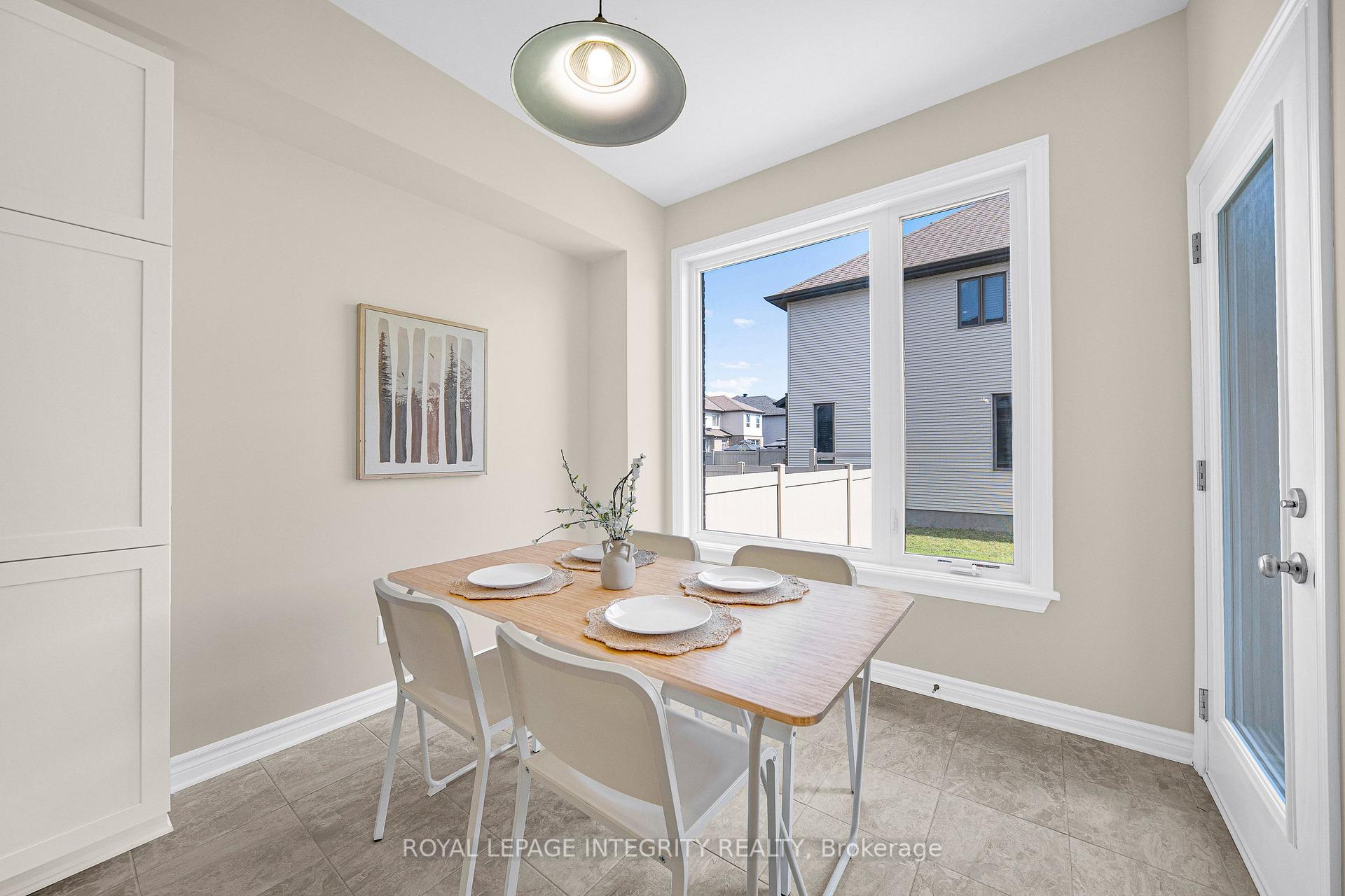 Photo 17 of 256 Dolce Crescent, Ottawa, Riverside South/Gloucester Glen — HOMEH