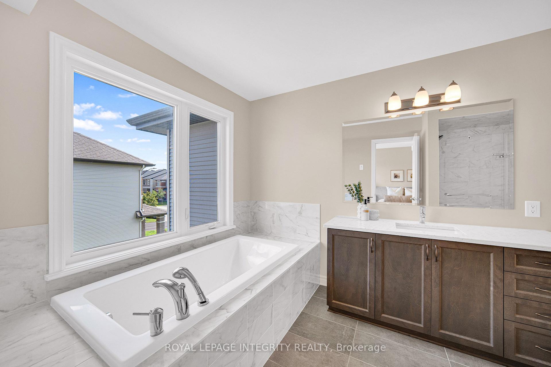 Photo 24 of 256 Dolce Crescent, Ottawa, Riverside South/Gloucester Glen — HOMEH