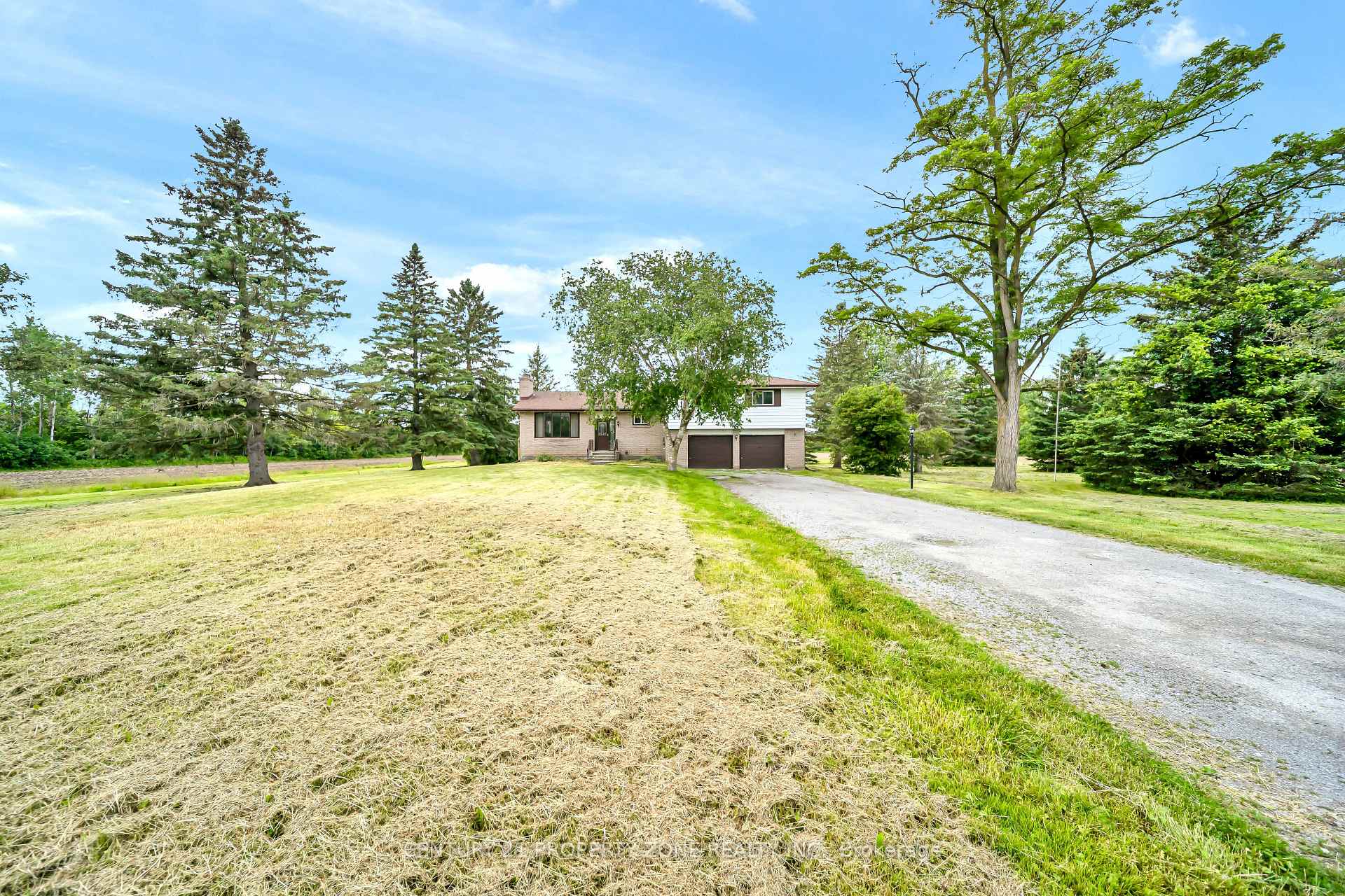 Photo 4 of 18580 Dufferin Street, King, Rural King — HOMEH