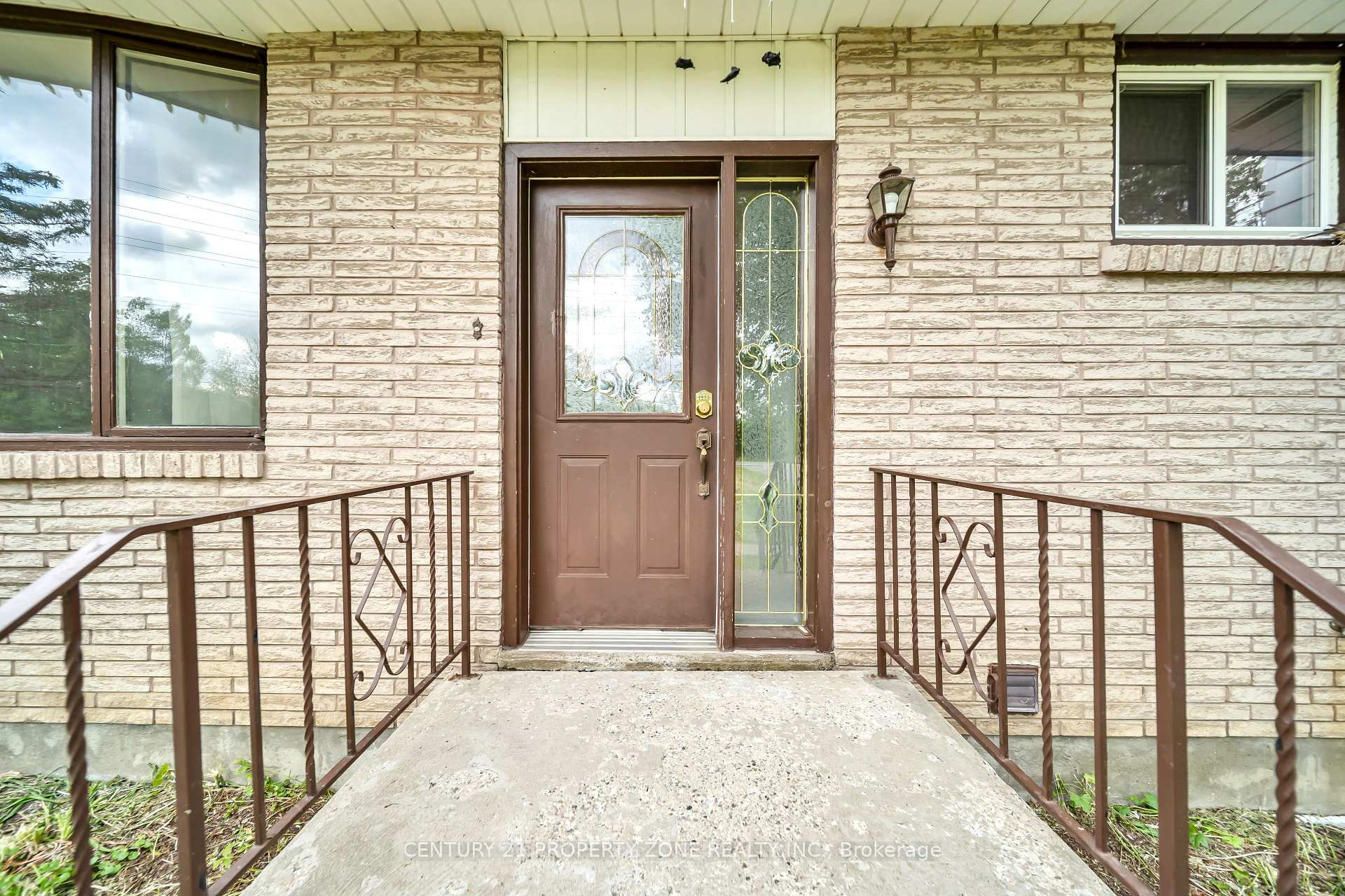 Photo 7 of 18580 Dufferin Street, King, Rural King — HOMEH