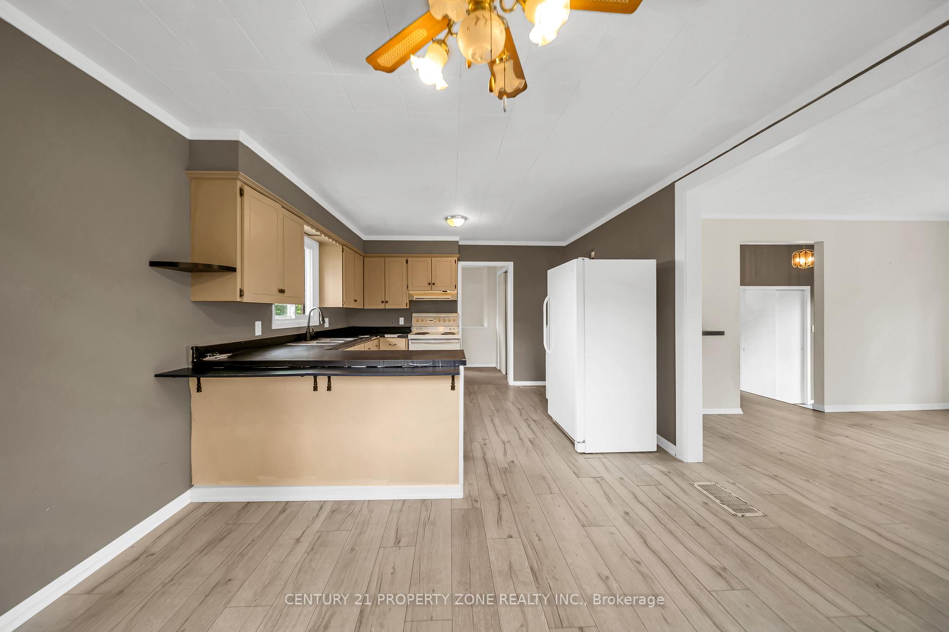 Photo 18 of 18580 Dufferin Street, King, Rural King — HOMEH