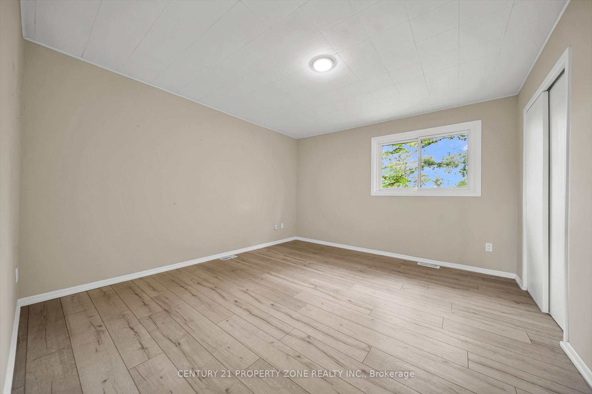 Photo 29 of 18580 Dufferin Street, King, Rural King — HOMEH