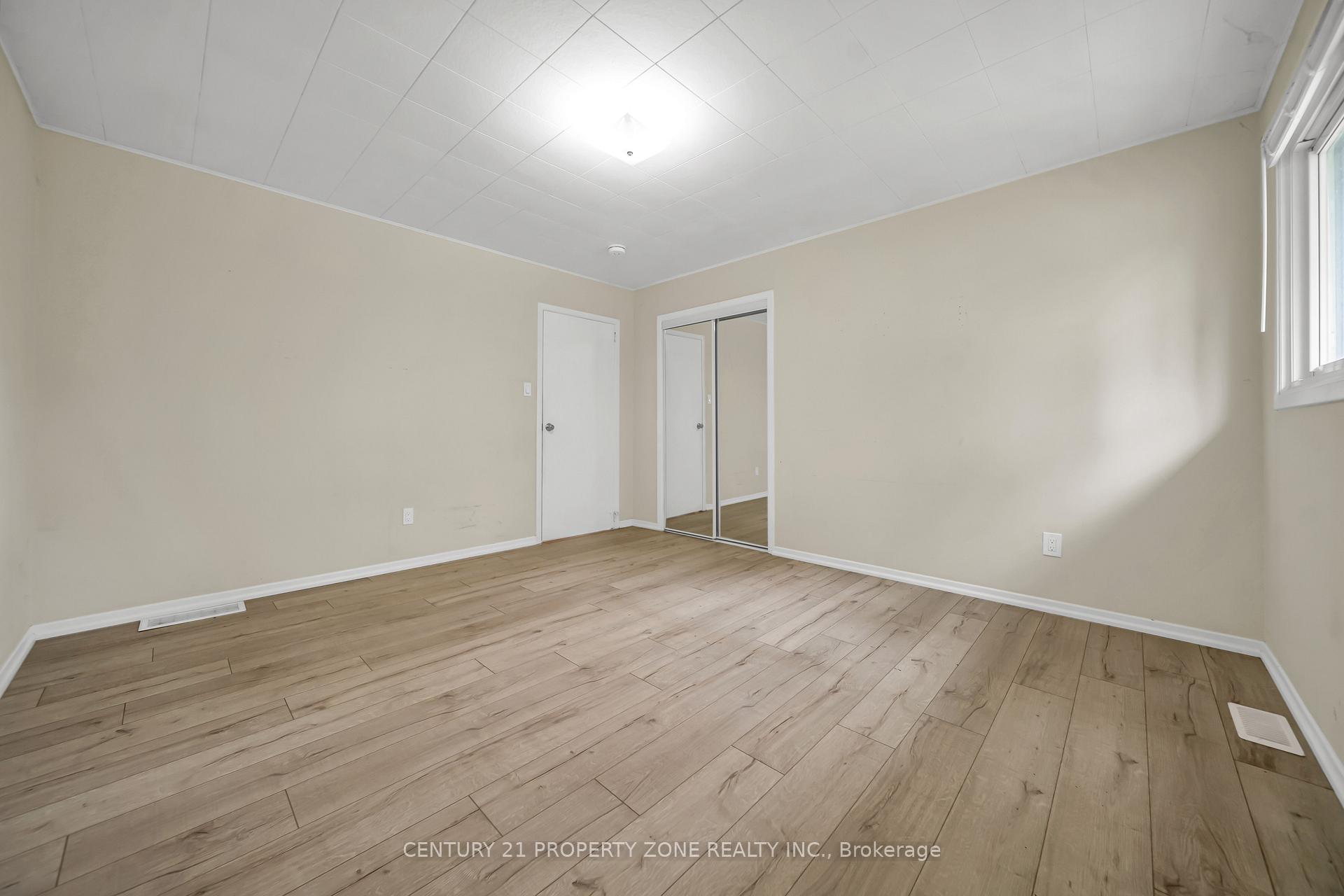 Photo 31 of 18580 Dufferin Street, King, Rural King — HOMEH