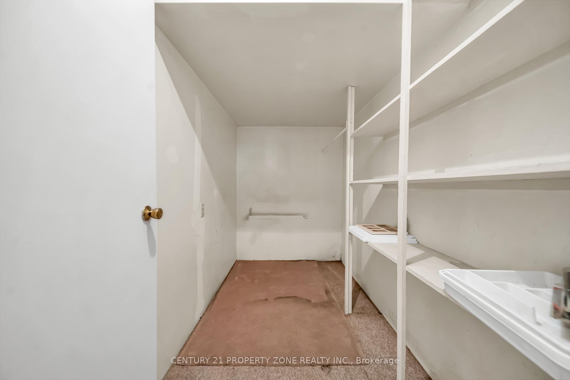 Photo 38 of 18580 Dufferin Street, King, Rural King — HOMEH