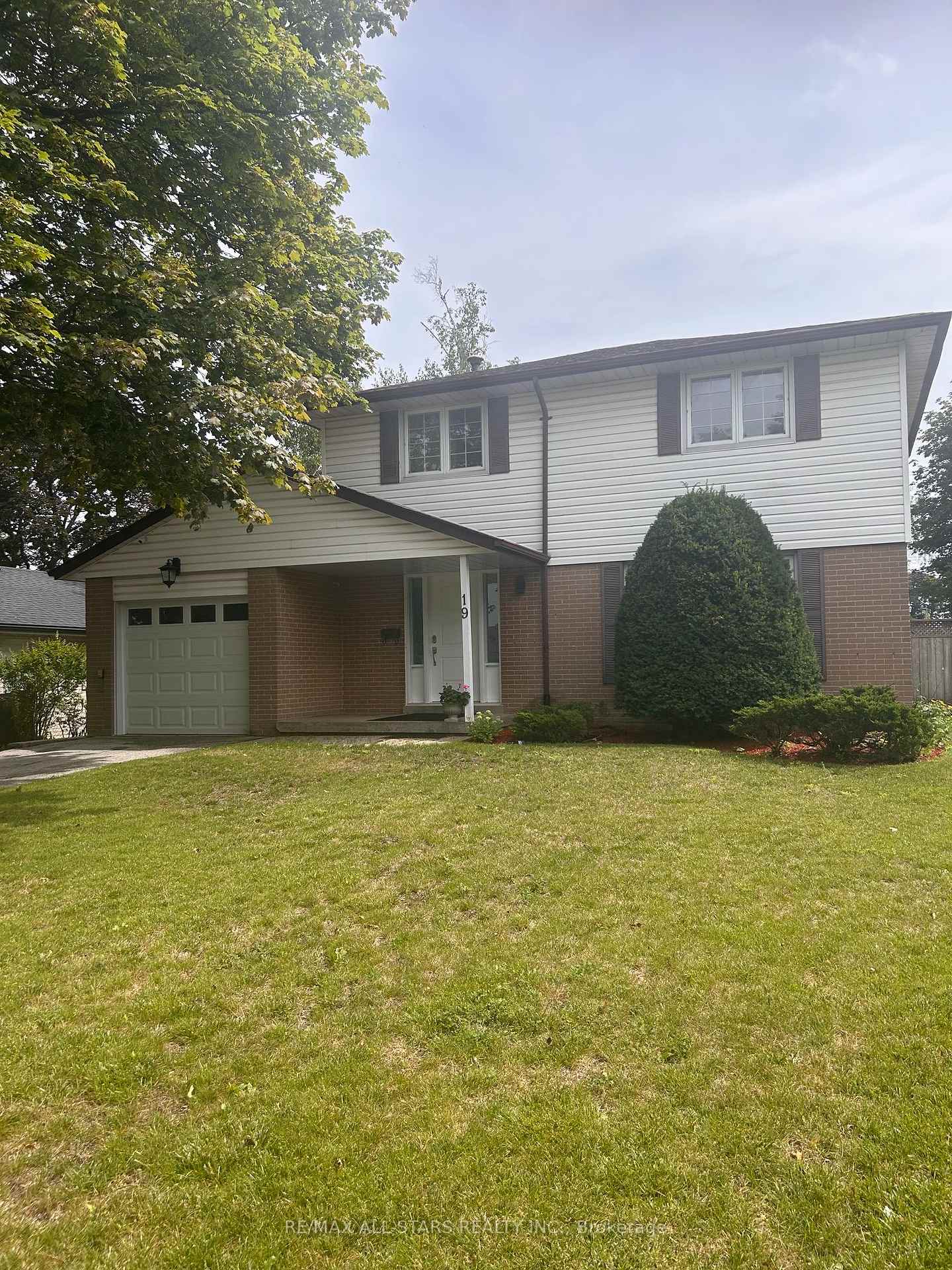 Front of 19 portico Drive