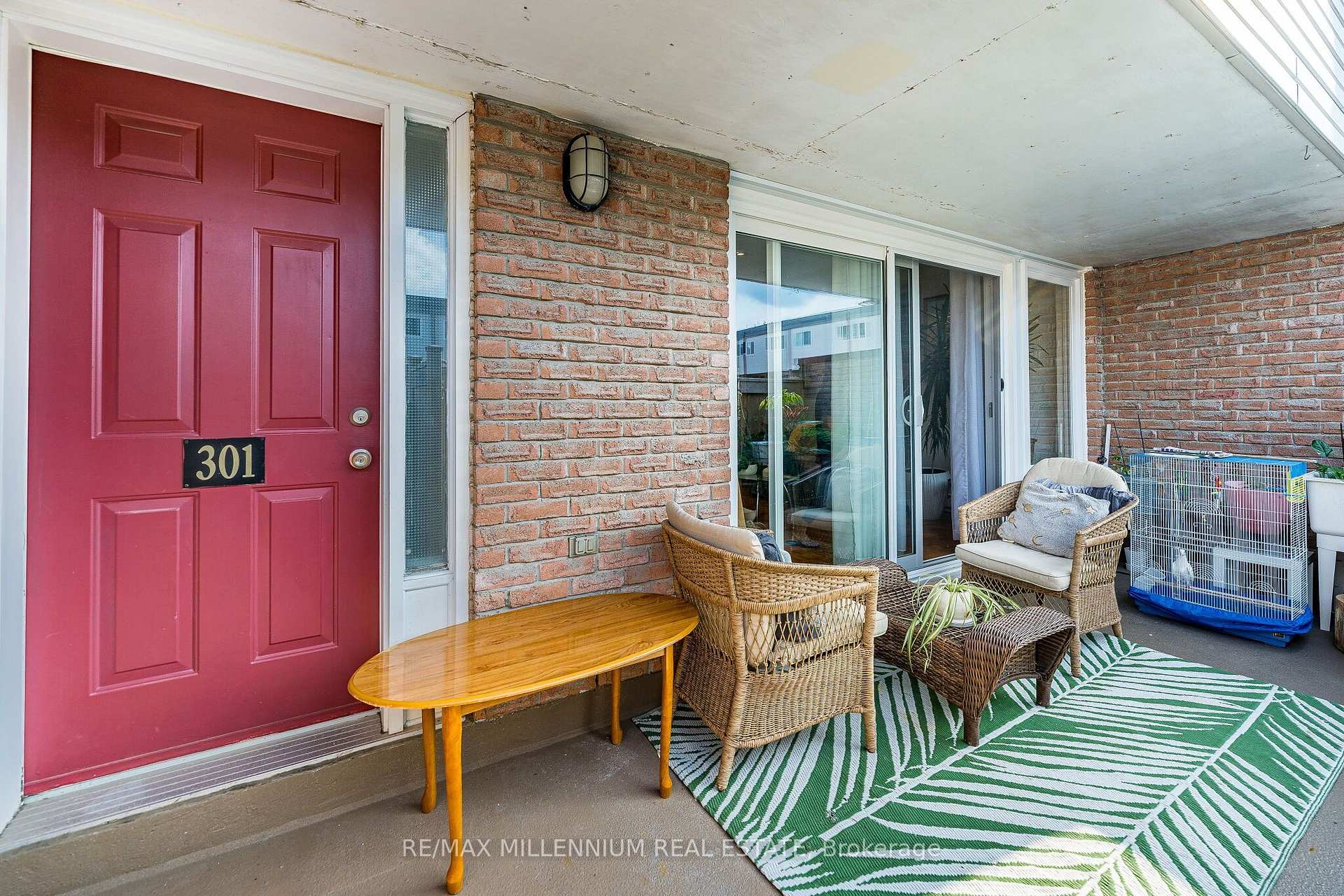 Photo 41 of 301 Milestone Crescent, Aurora, Aurora Village — HOMEH