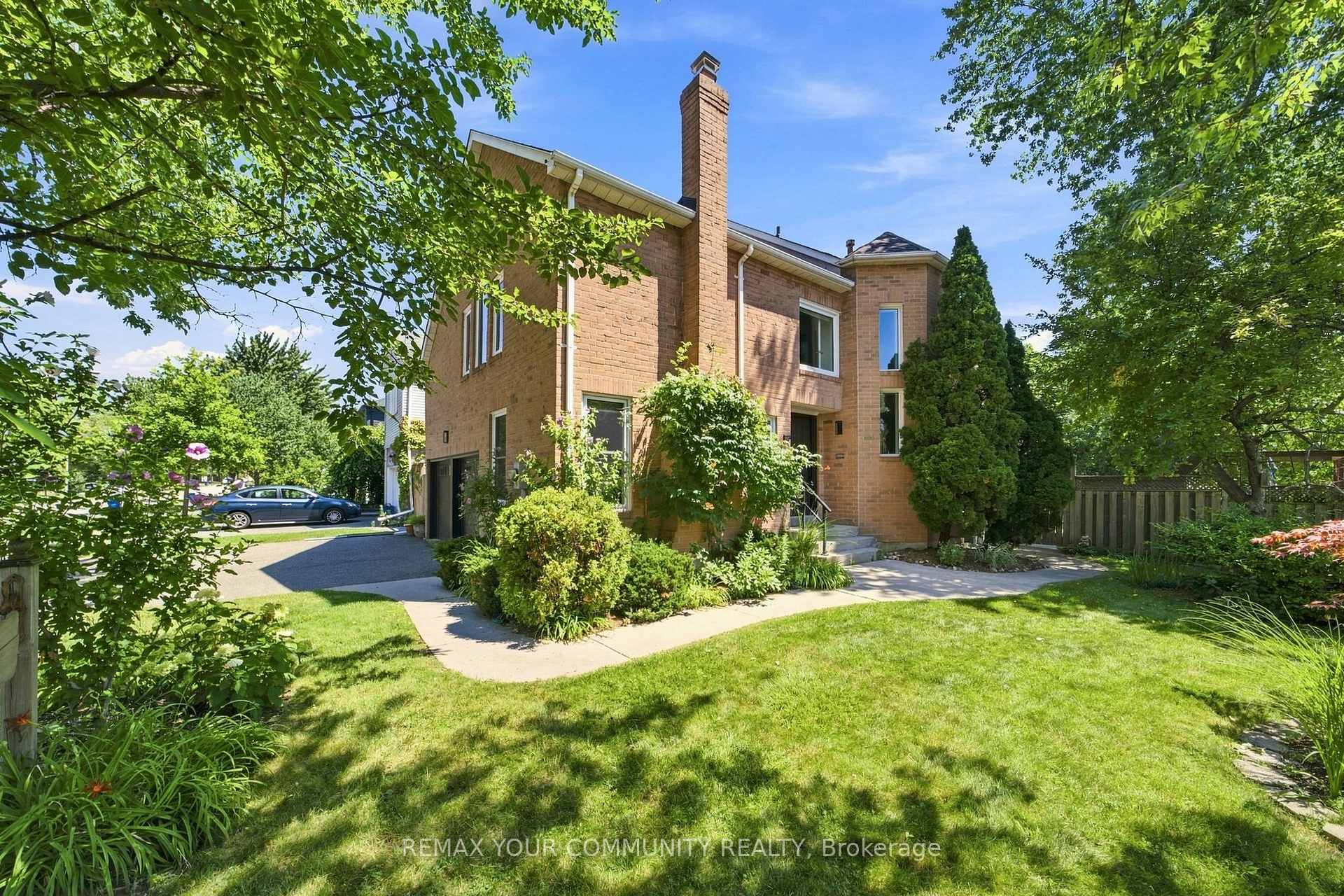 Photo 1 of 1544 Greenbriar Drive, Oakville, Glen Abbey — HOMEH