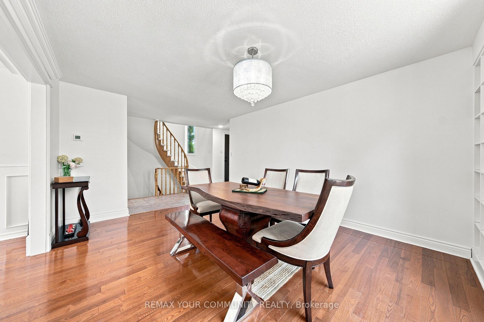 Photo 6 of 1544 Greenbriar Drive, Oakville, Glen Abbey — HOMEH
