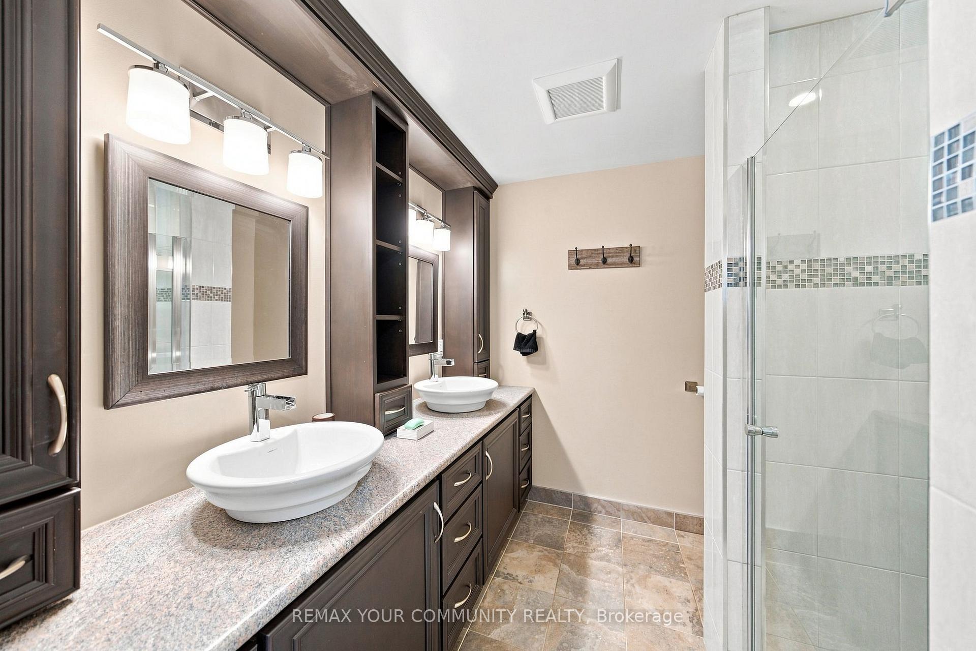 Photo 31 of 1544 Greenbriar Drive, Oakville, Glen Abbey — HOMEH