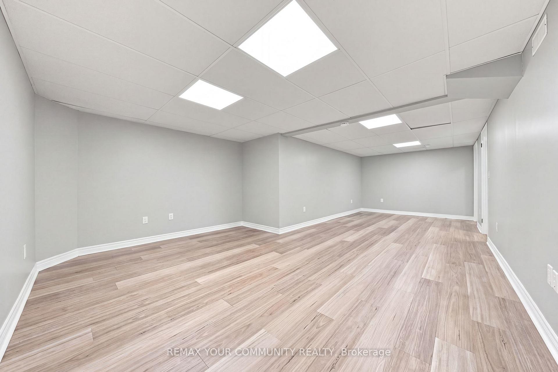 Photo 32 of 1544 Greenbriar Drive, Oakville, Glen Abbey — HOMEH