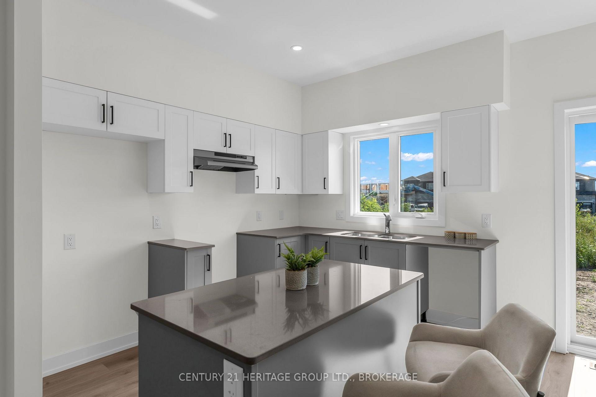Photo 17 of 56 Dusenbury Drive, Loyalist, Odessa — HOMEH