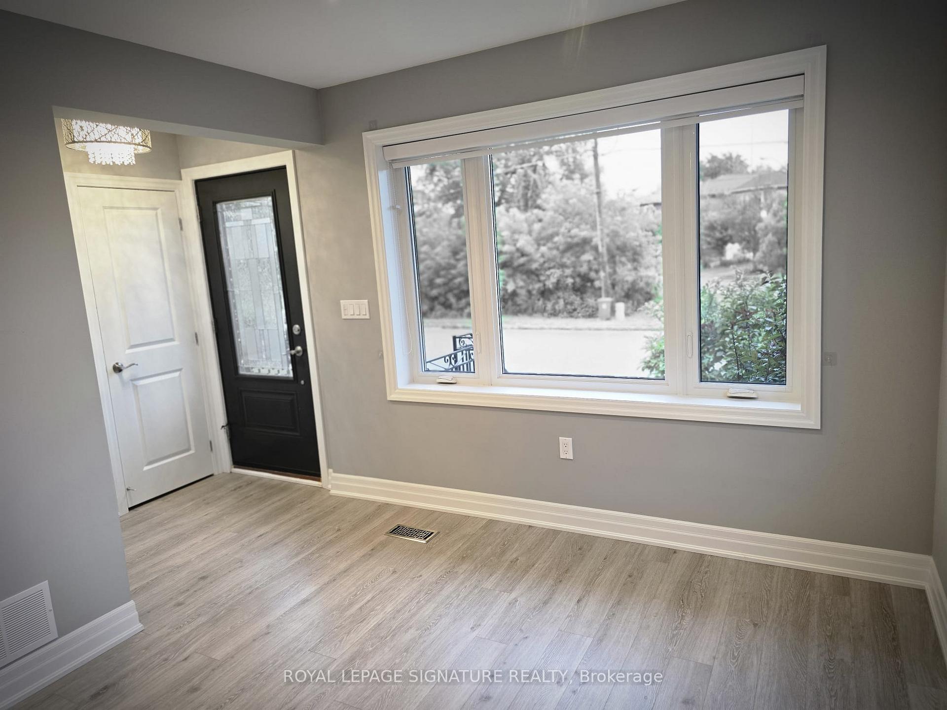 Photo 5 of Unit Upper, 141 Phillip Avenue, Scarborough, Birchcliffe-Cliffside — HOMEH