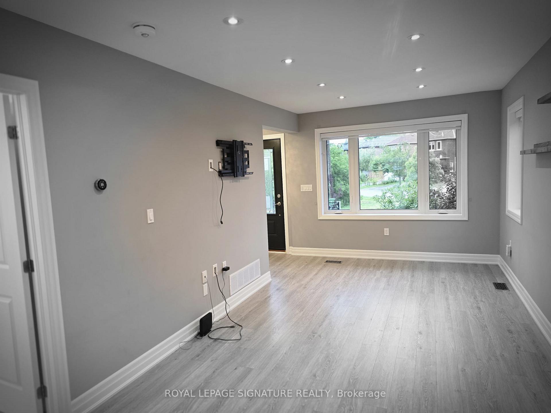 Photo 7 of Unit Upper, 141 Phillip Avenue, Scarborough, Birchcliffe-Cliffside — HOMEH