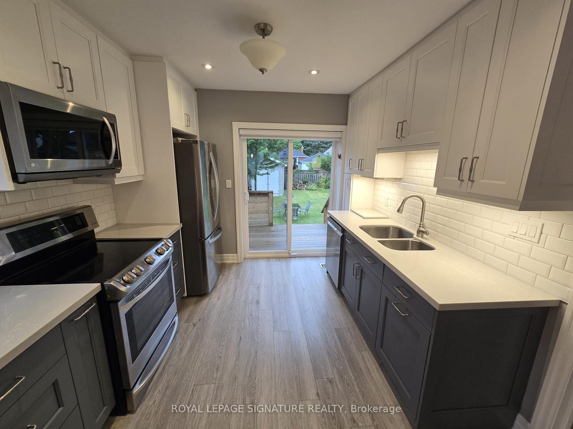 Photo 16 of Unit Upper, 141 Phillip Avenue, Scarborough, Birchcliffe-Cliffside — HOMEH