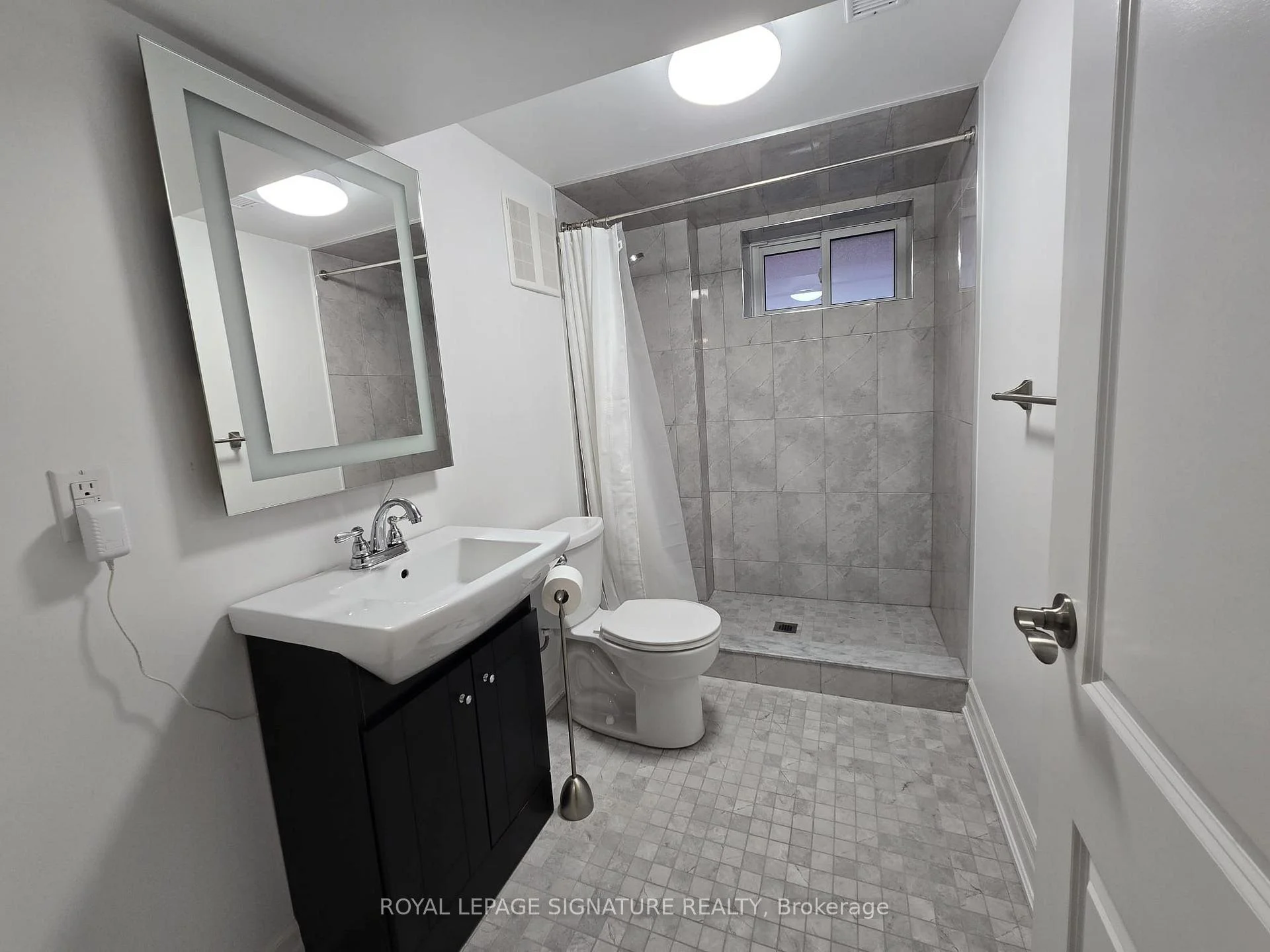 Photo 19 of Unit Upper, 141 Phillip Avenue, Scarborough, Birchcliffe-Cliffside — HOMEH
