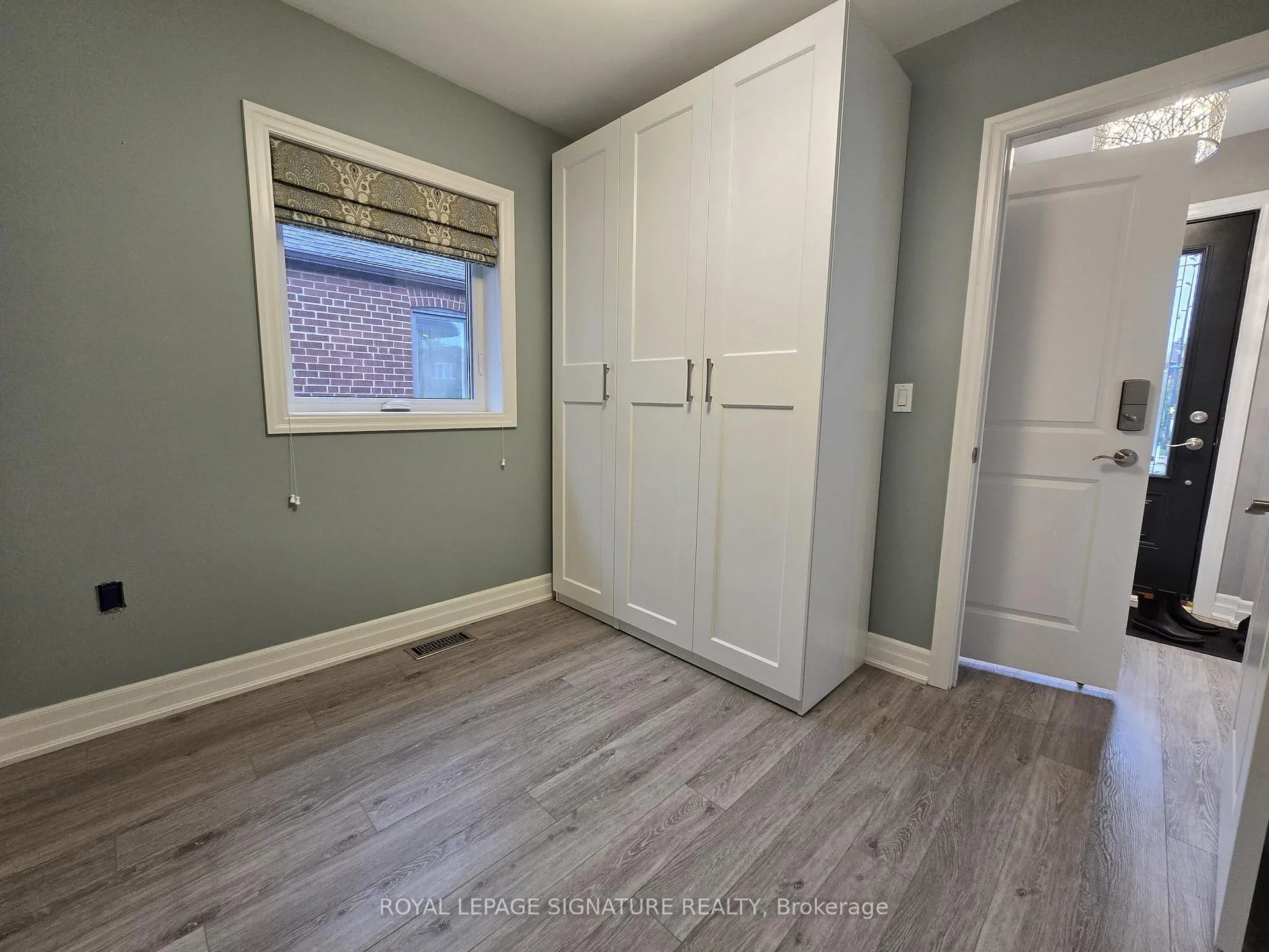 Photo 25 of Unit Upper, 141 Phillip Avenue, Scarborough, Birchcliffe-Cliffside — HOMEH