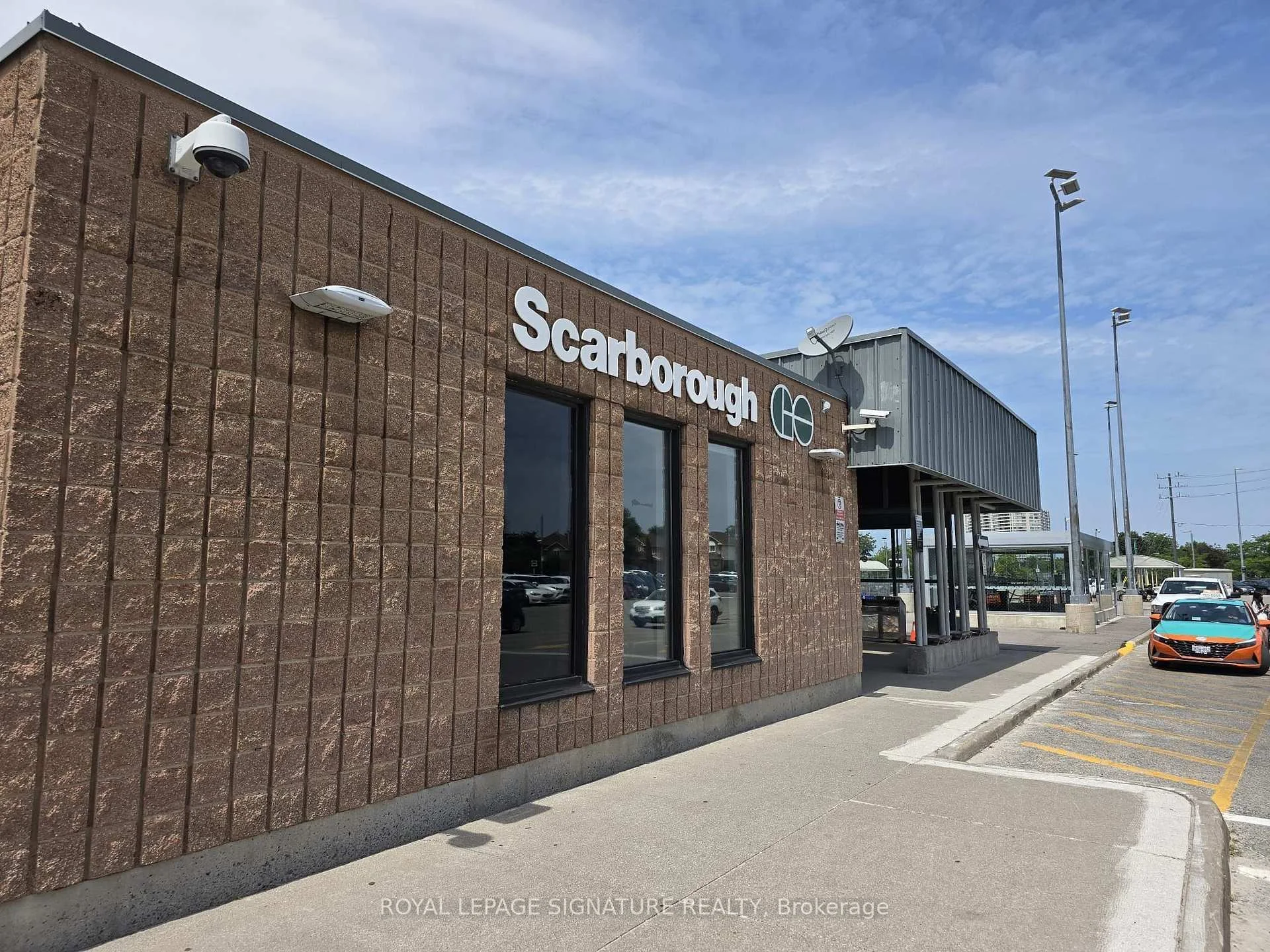 Photo 36 of Unit Upper, 141 Phillip Avenue, Scarborough, Birchcliffe-Cliffside — HOMEH