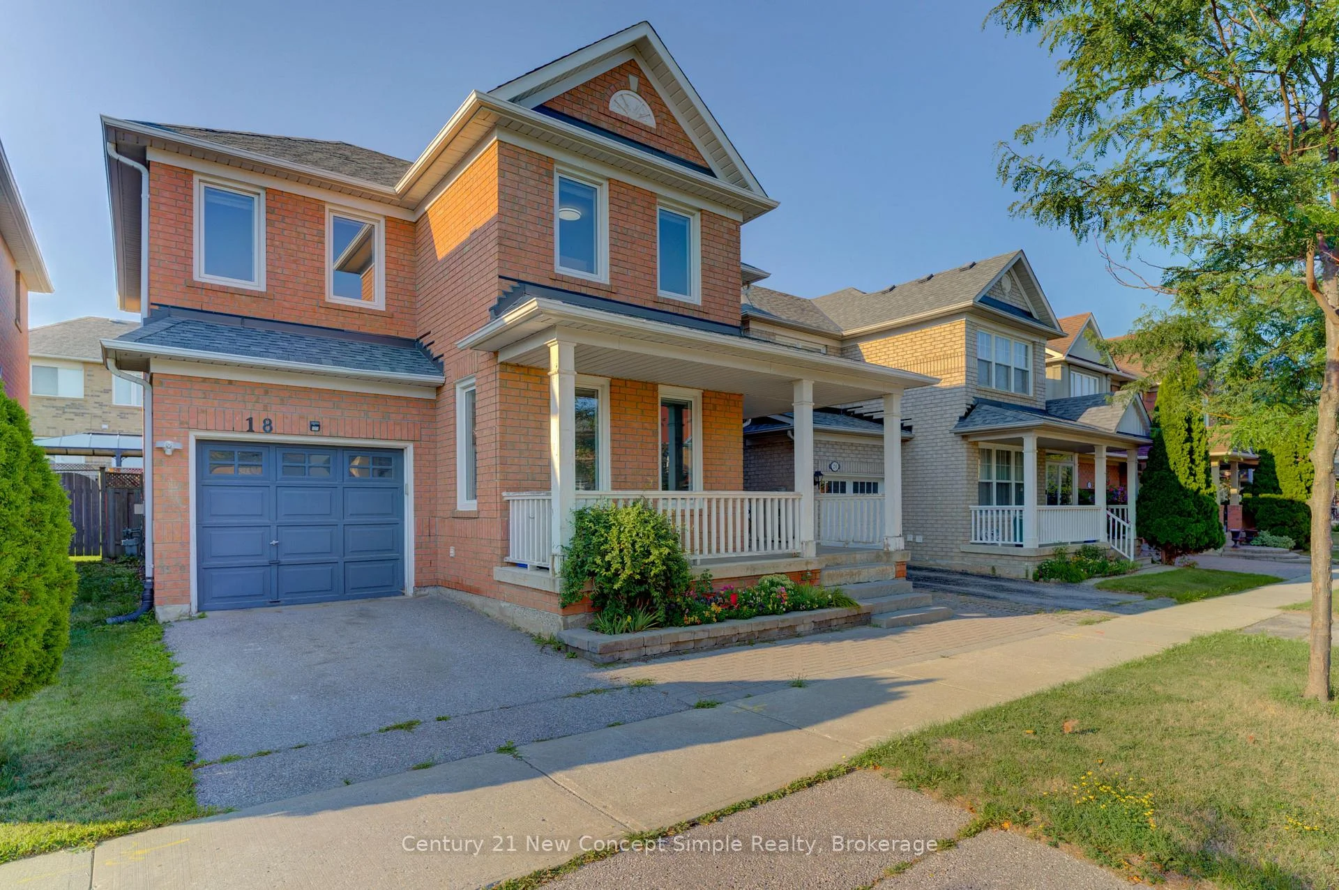 Photo 3 of Unit S, 18 Castlemore Avenue, Markham, Berczy — HOMEH