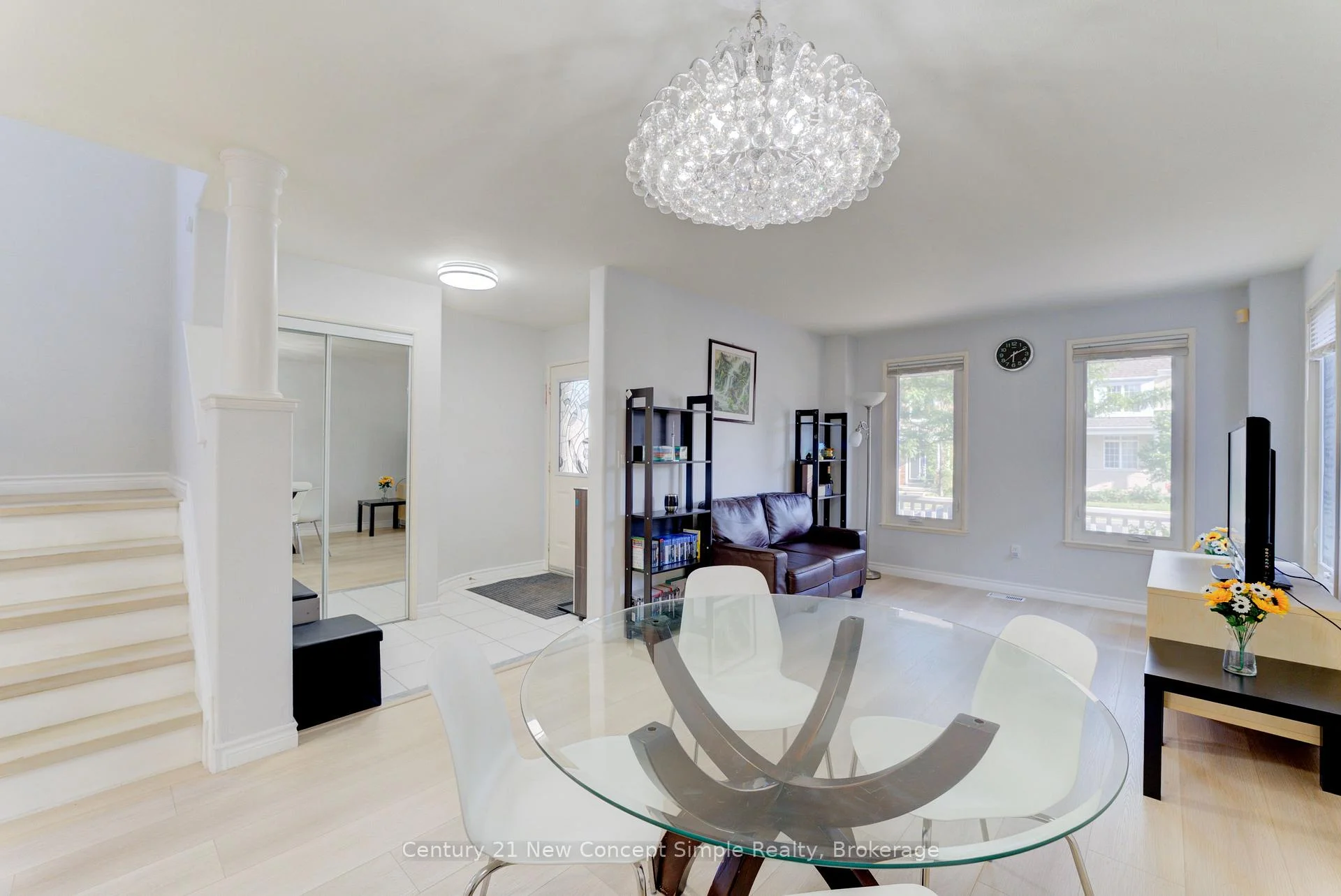 Photo 8 of Unit S, 18 Castlemore Avenue, Markham, Berczy — HOMEH