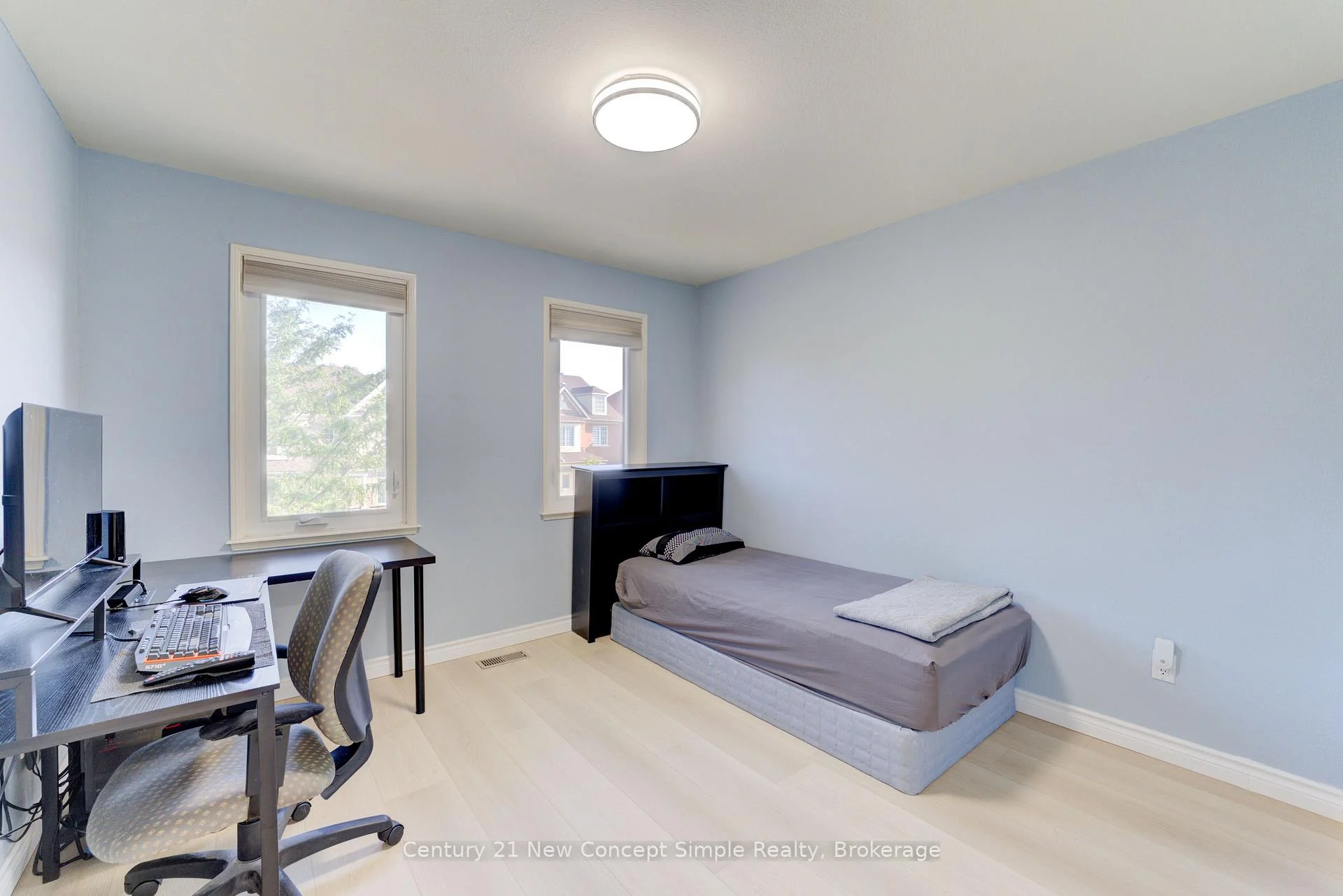 Photo 24 of Unit S, 18 Castlemore Avenue, Markham, Berczy — HOMEH