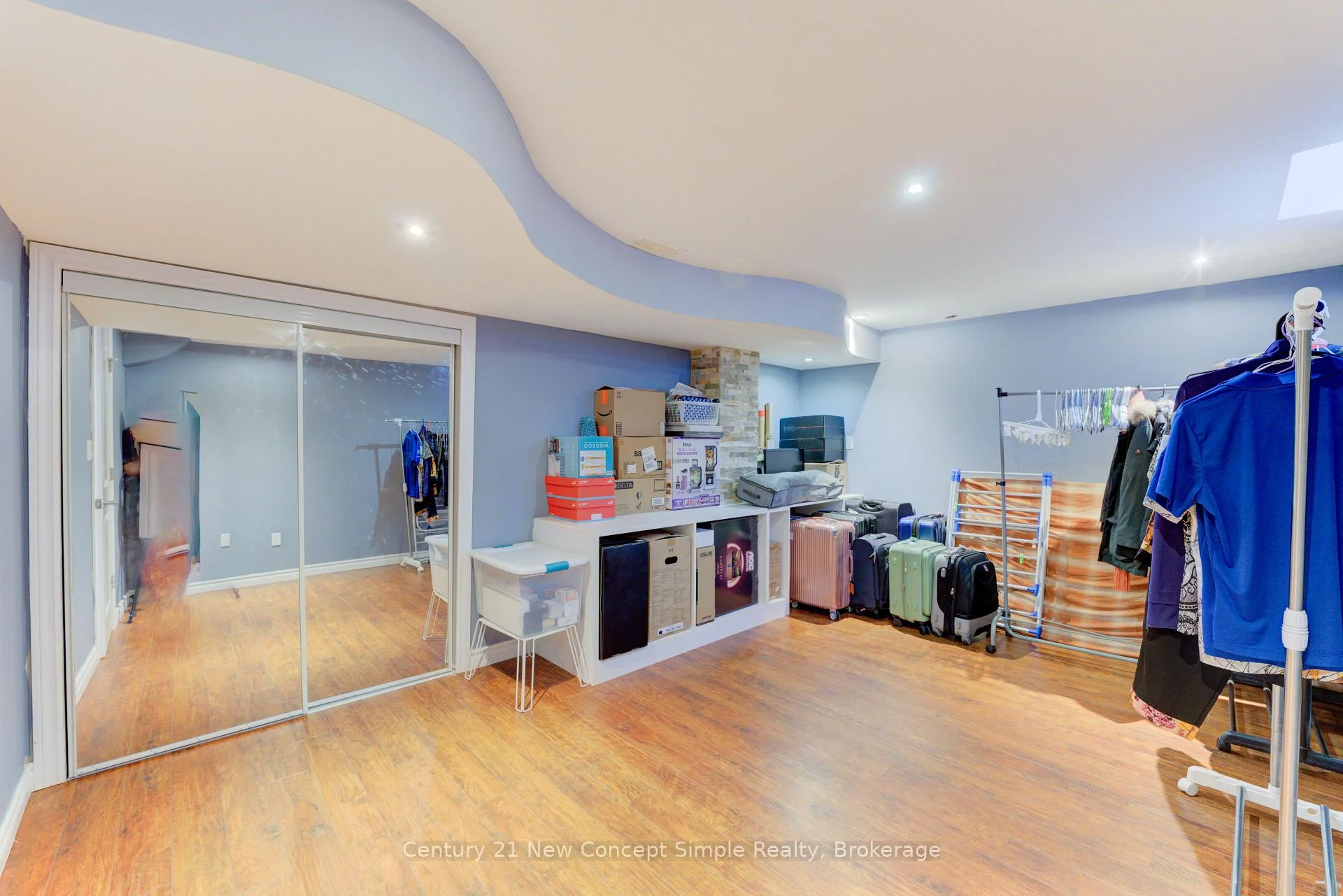 Photo 30 of Unit S, 18 Castlemore Avenue, Markham, Berczy — HOMEH
