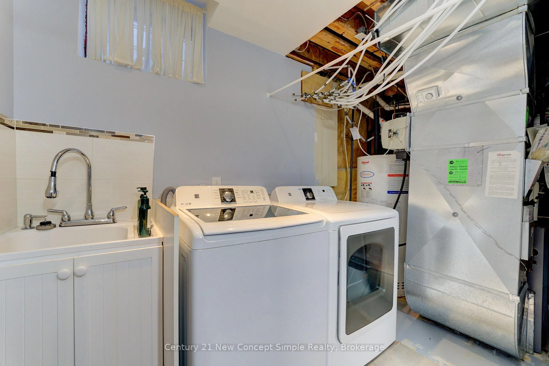 Photo 32 of Unit S, 18 Castlemore Avenue, Markham, Berczy — HOMEH