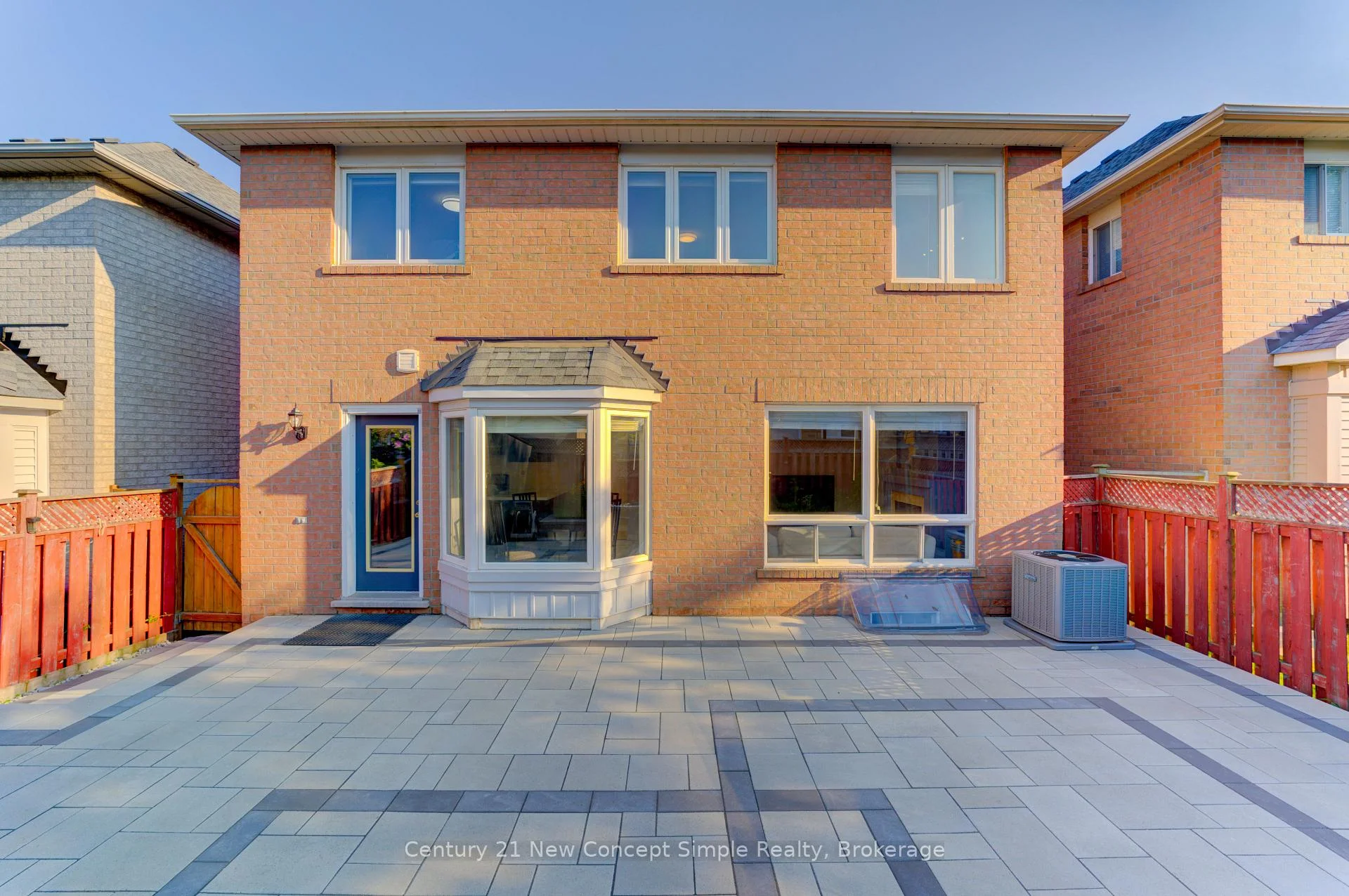 Photo 33 of Unit S, 18 Castlemore Avenue, Markham, Berczy — HOMEH