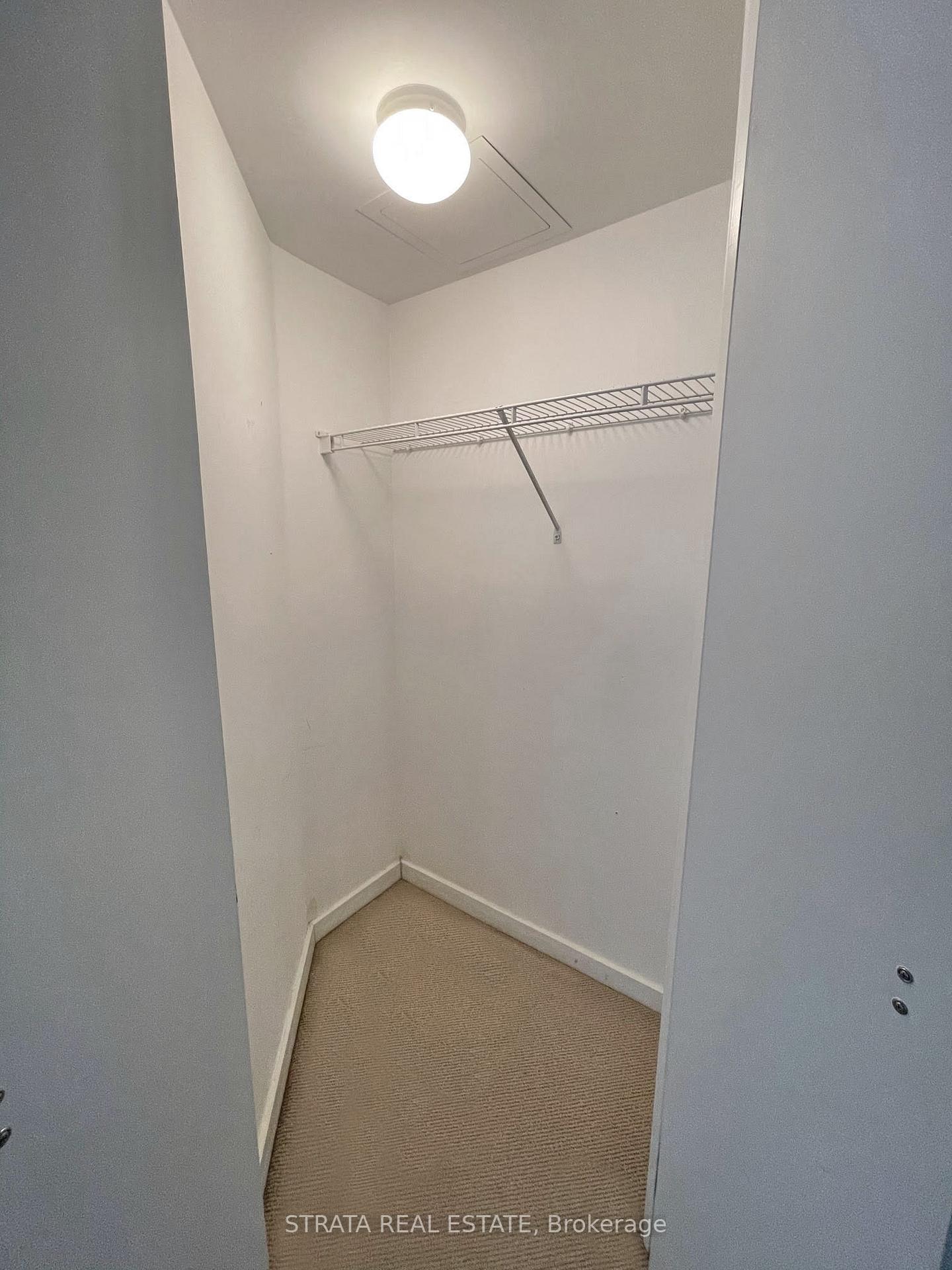 Photo 6 of Unit 1505, 208 Queens Quay W, Toronto, Waterfront Communities — HOMEH