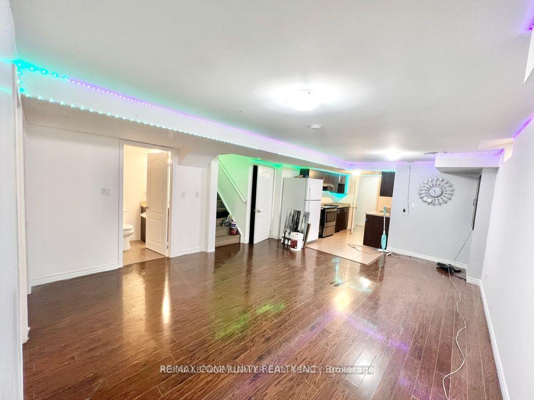 Photo 8 of Unit Bsmt, 21 Midvale Road, Brampton, Fletcher's Meadow — HOMEH