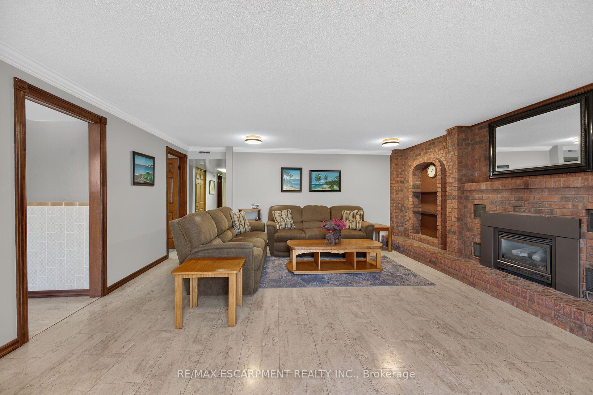 Photo 30 of 39 Algonquin Court, Hamilton, King's Forest Upper — HOMEH