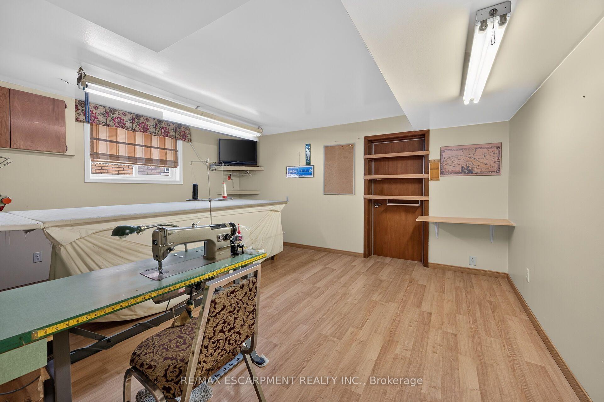 Photo 40 of 39 Algonquin Court, Hamilton, King's Forest Upper — HOMEH