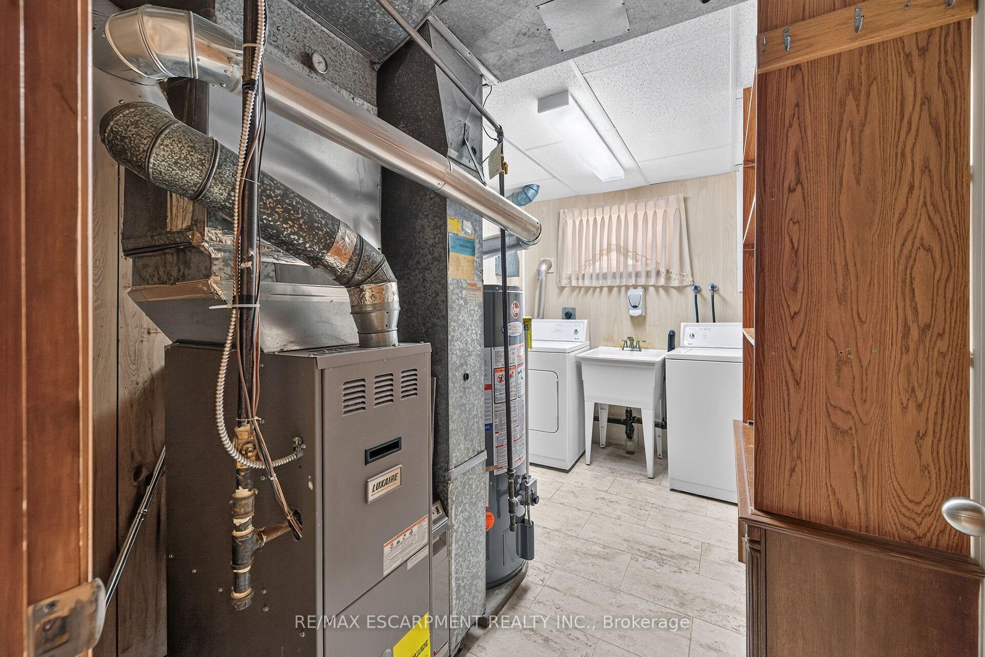 Photo 41 of 39 Algonquin Court, Hamilton, King's Forest Upper — HOMEH
