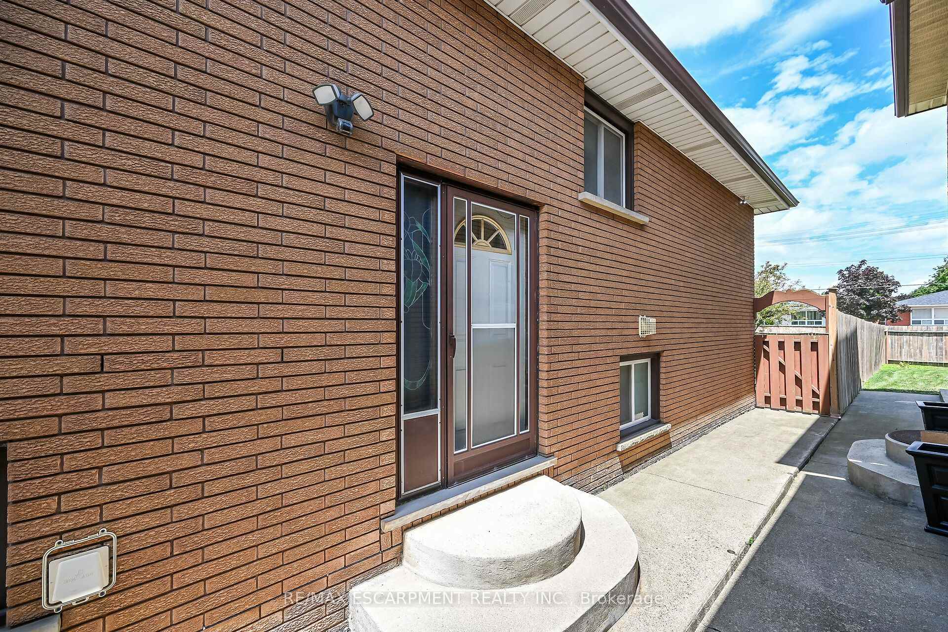 Photo 44 of 39 Algonquin Court, Hamilton, King's Forest Upper — HOMEH