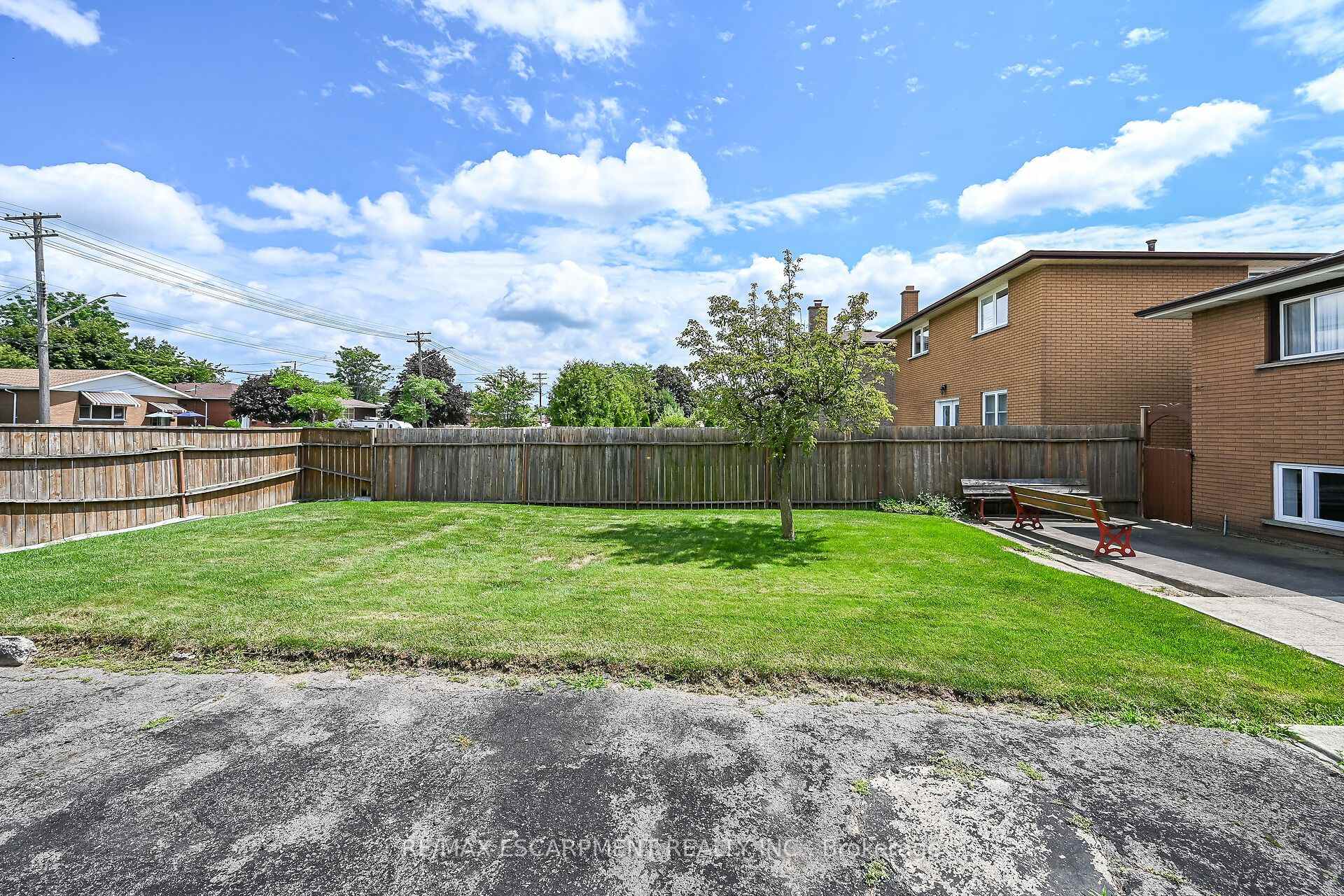 Photo 47 of 39 Algonquin Court, Hamilton, King's Forest Upper — HOMEH