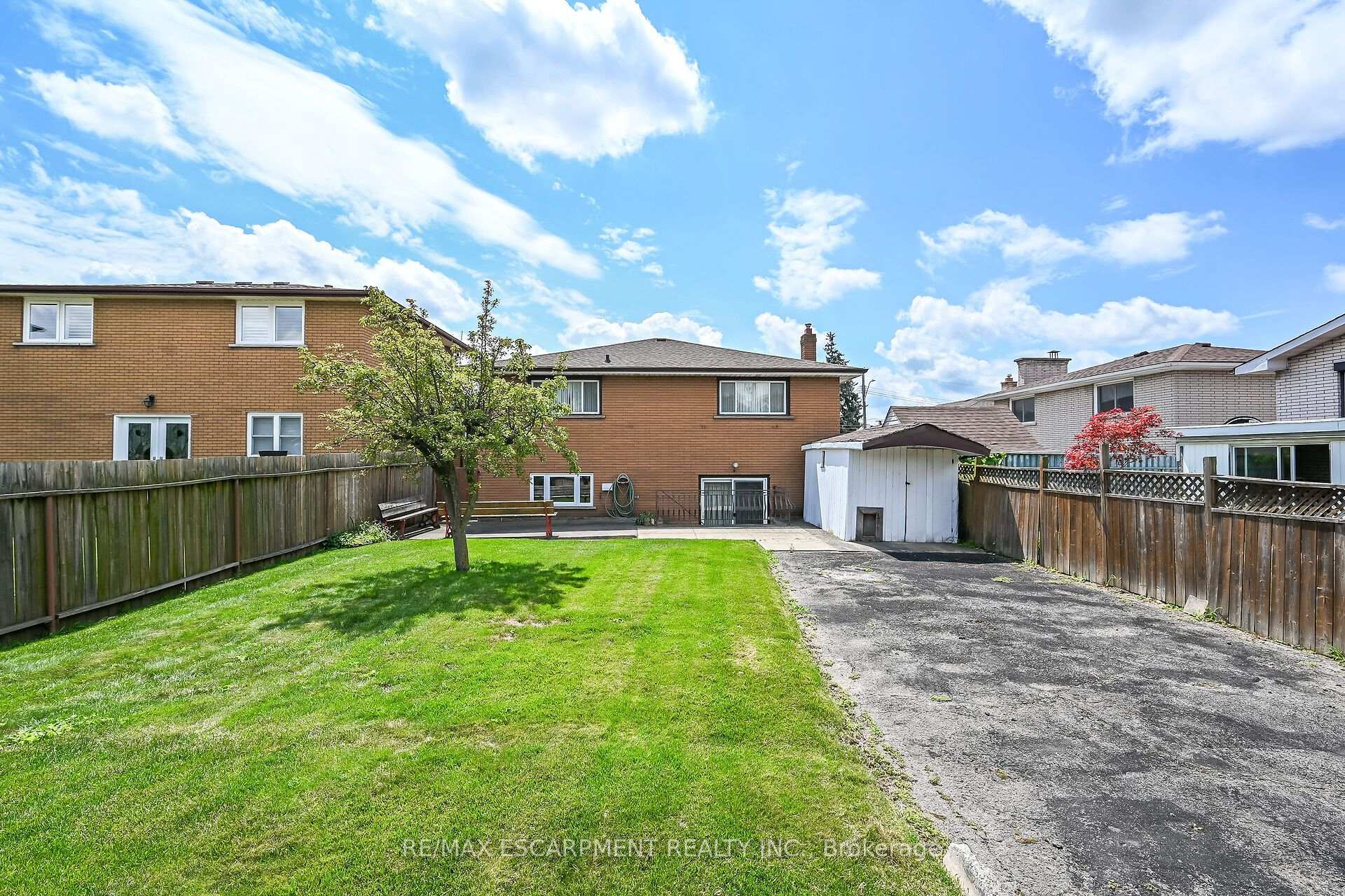 Photo 48 of 39 Algonquin Court, Hamilton, King's Forest Upper — HOMEH