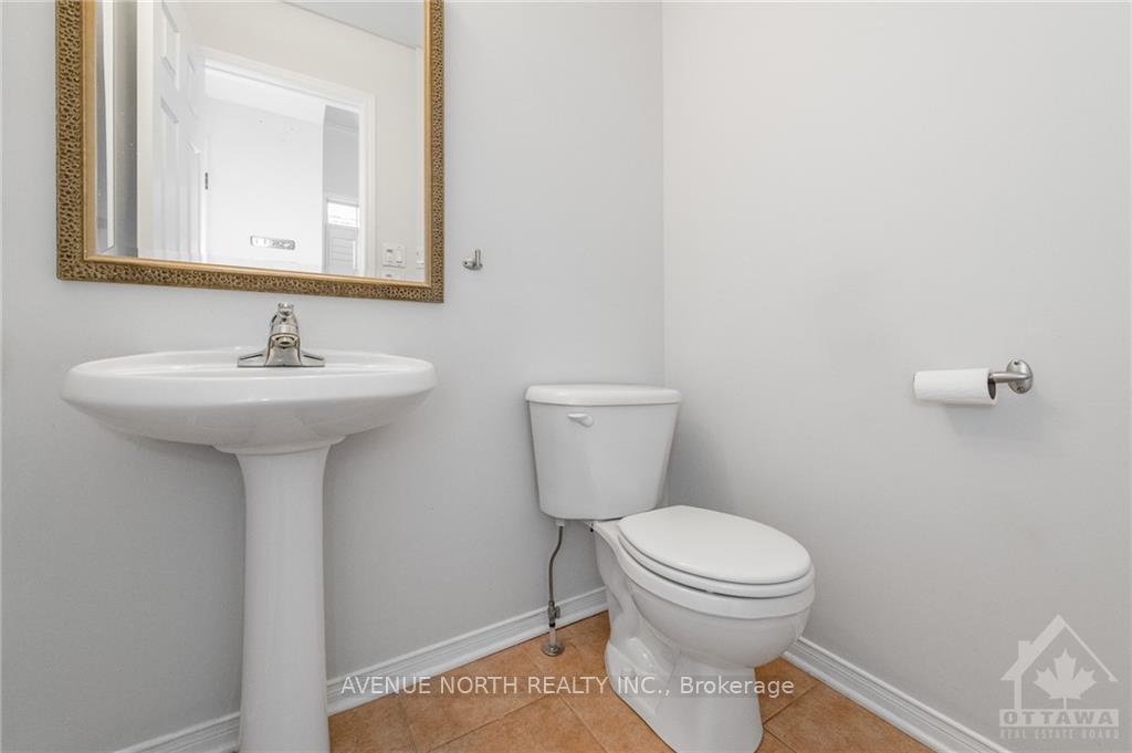 Photo 4 of 2370 Le Ruisseau Circle, Ottawa, Chapel Hill South - Orleans Village — HOMEH