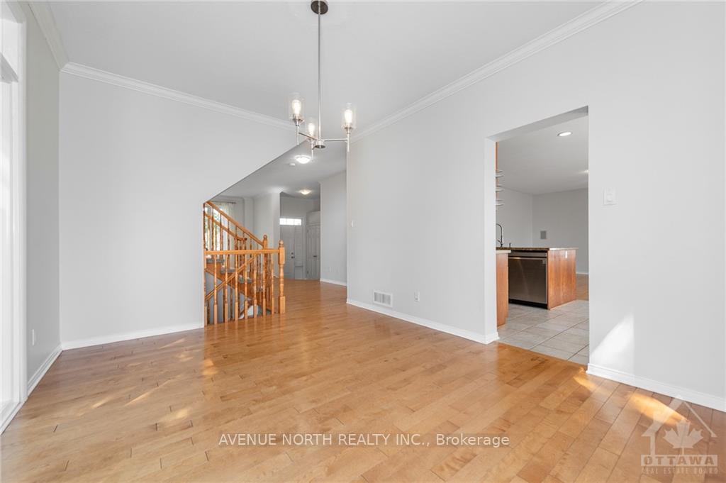Photo 7 of 2370 Le Ruisseau Circle, Ottawa, Chapel Hill South - Orleans Village — HOMEH