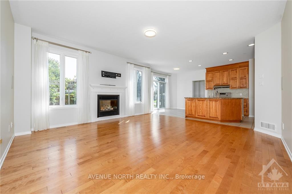 Photo 11 of 2370 Le Ruisseau Circle, Ottawa, Chapel Hill South - Orleans Village — HOMEH