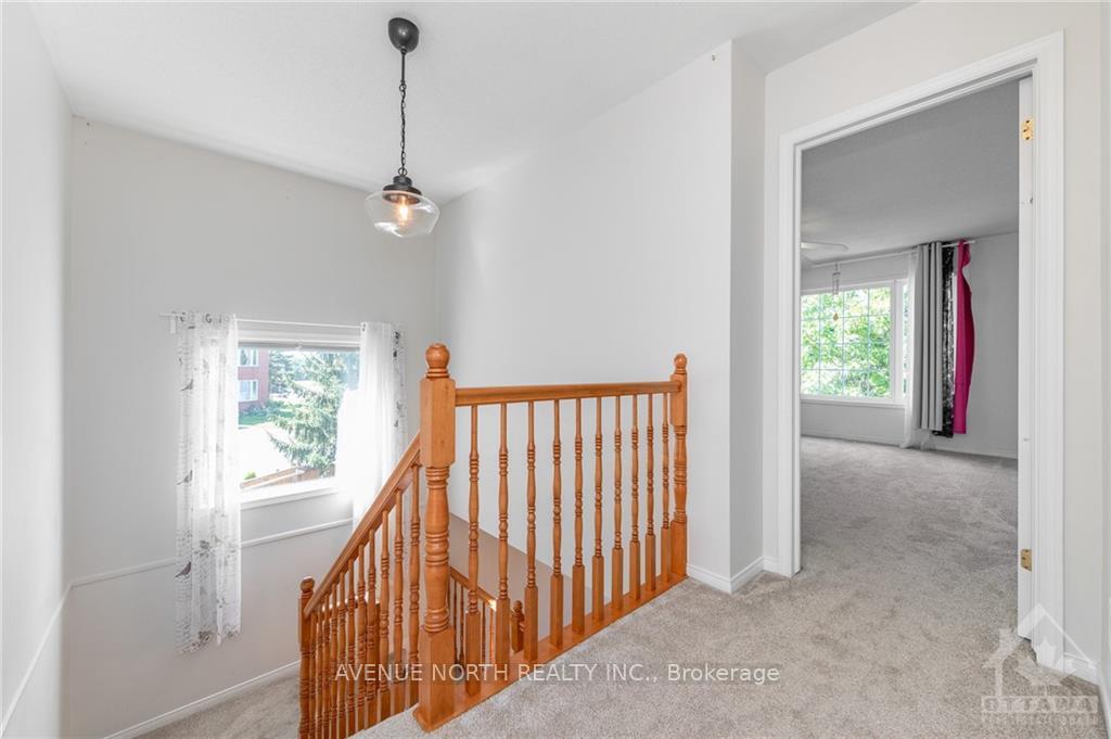 Photo 12 of 2370 Le Ruisseau Circle, Ottawa, Chapel Hill South - Orleans Village — HOMEH