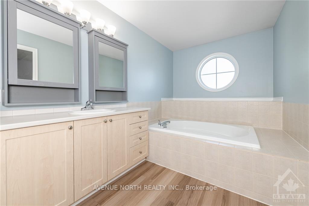 Photo 16 of 2370 Le Ruisseau Circle, Ottawa, Chapel Hill South - Orleans Village — HOMEH
