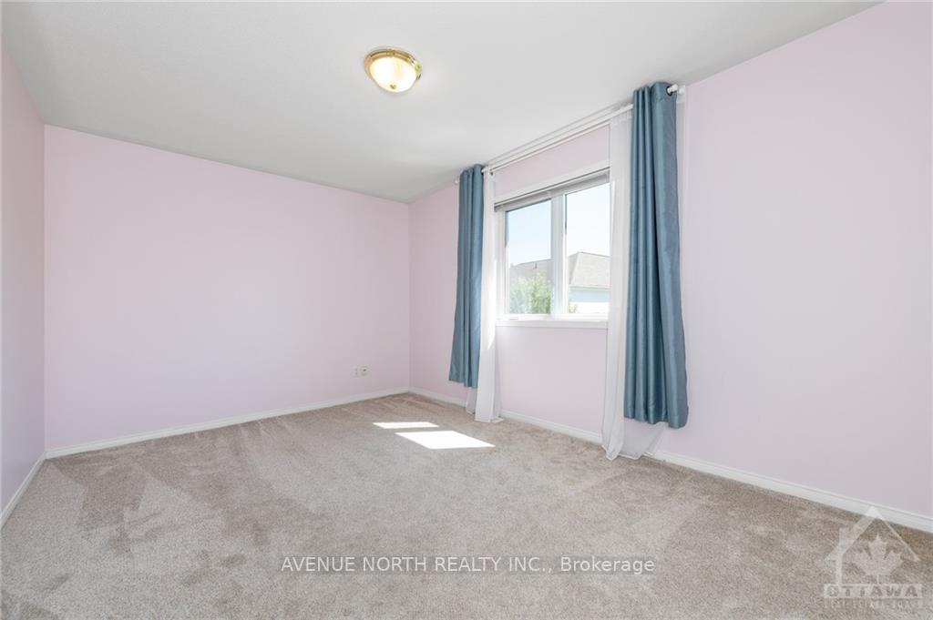 Photo 18 of 2370 Le Ruisseau Circle, Ottawa, Chapel Hill South - Orleans Village — HOMEH