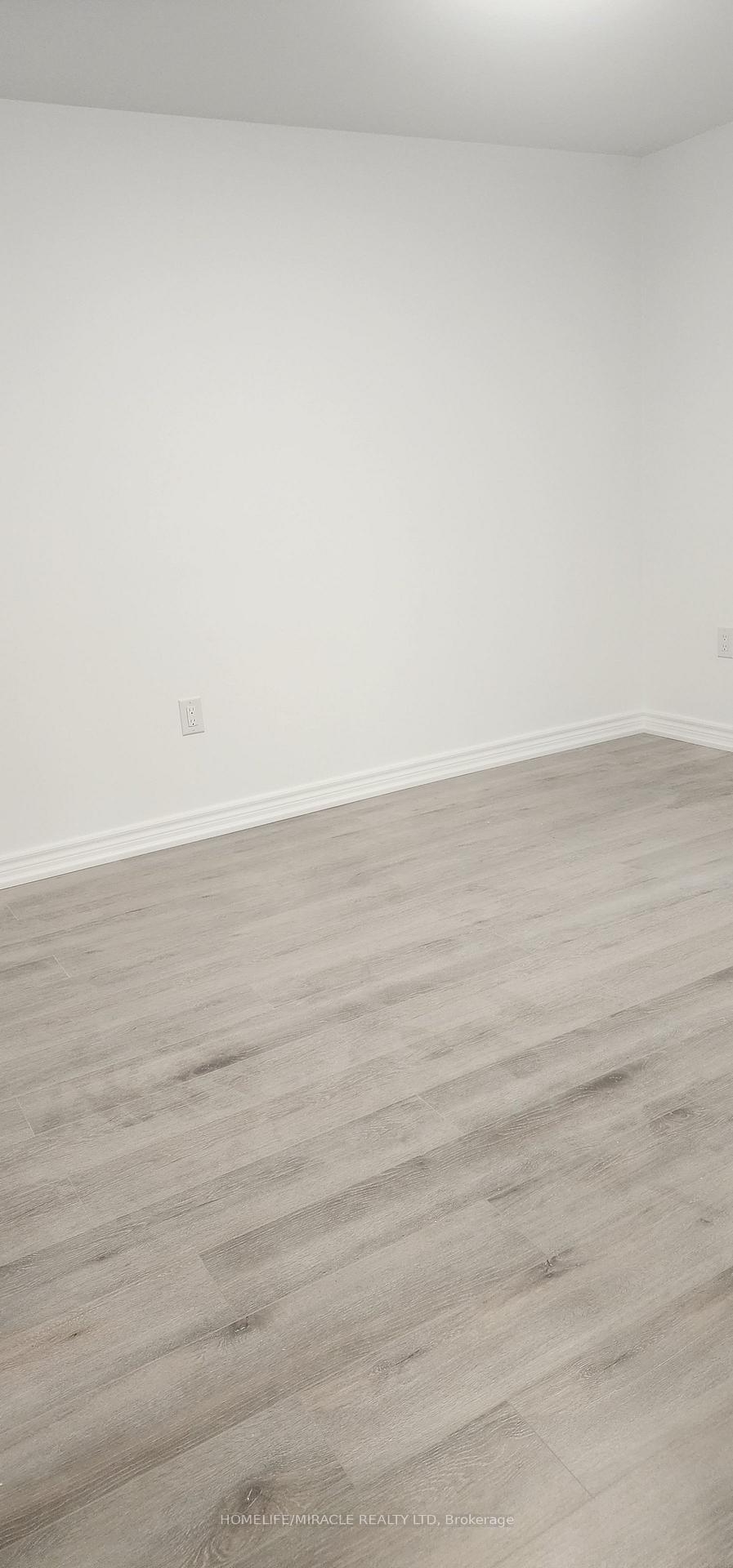 Photo 6 of 1574 Highbrook Avenue, Mississauga, East Credit — HOMEH