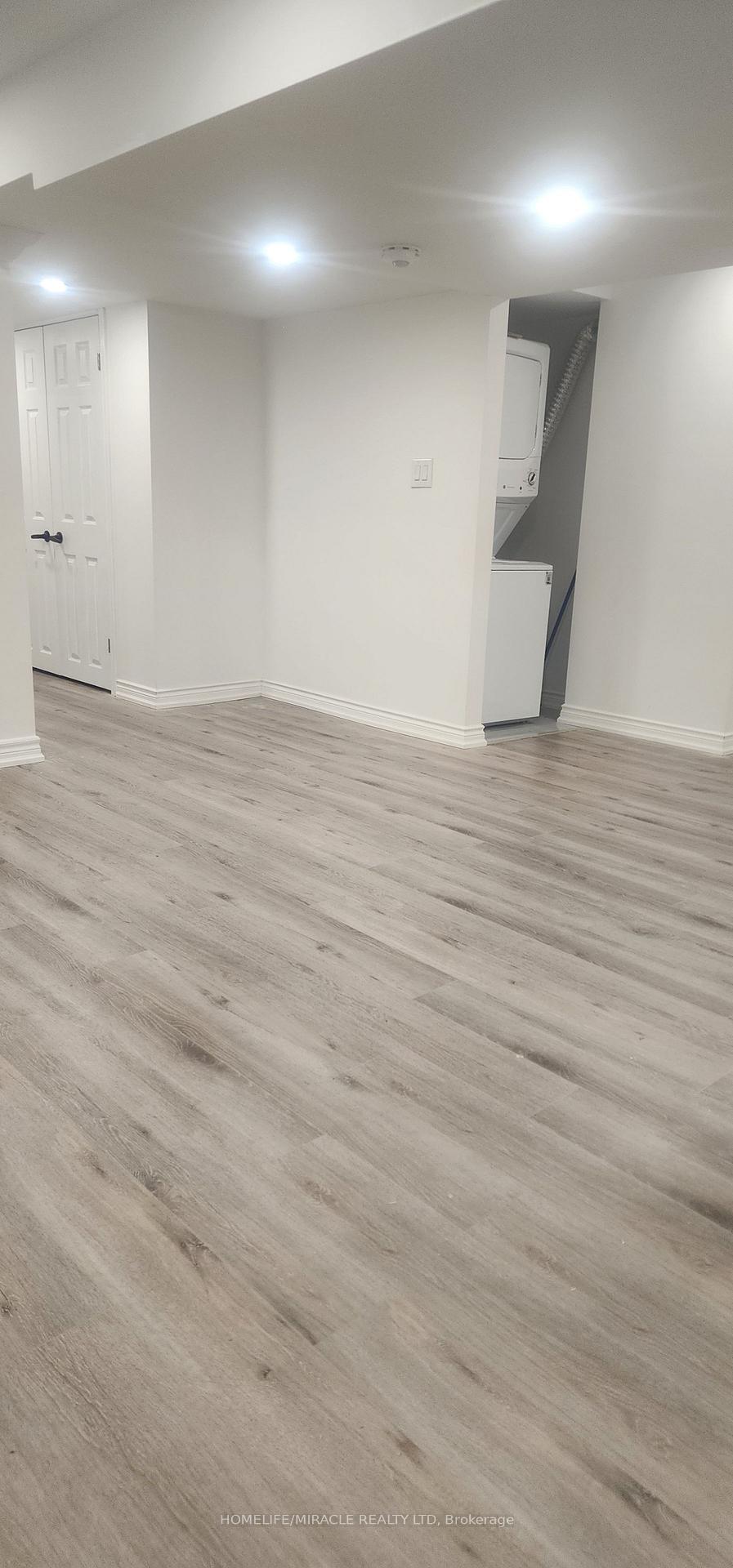Photo 9 of 1574 Highbrook Avenue, Mississauga, East Credit — HOMEH