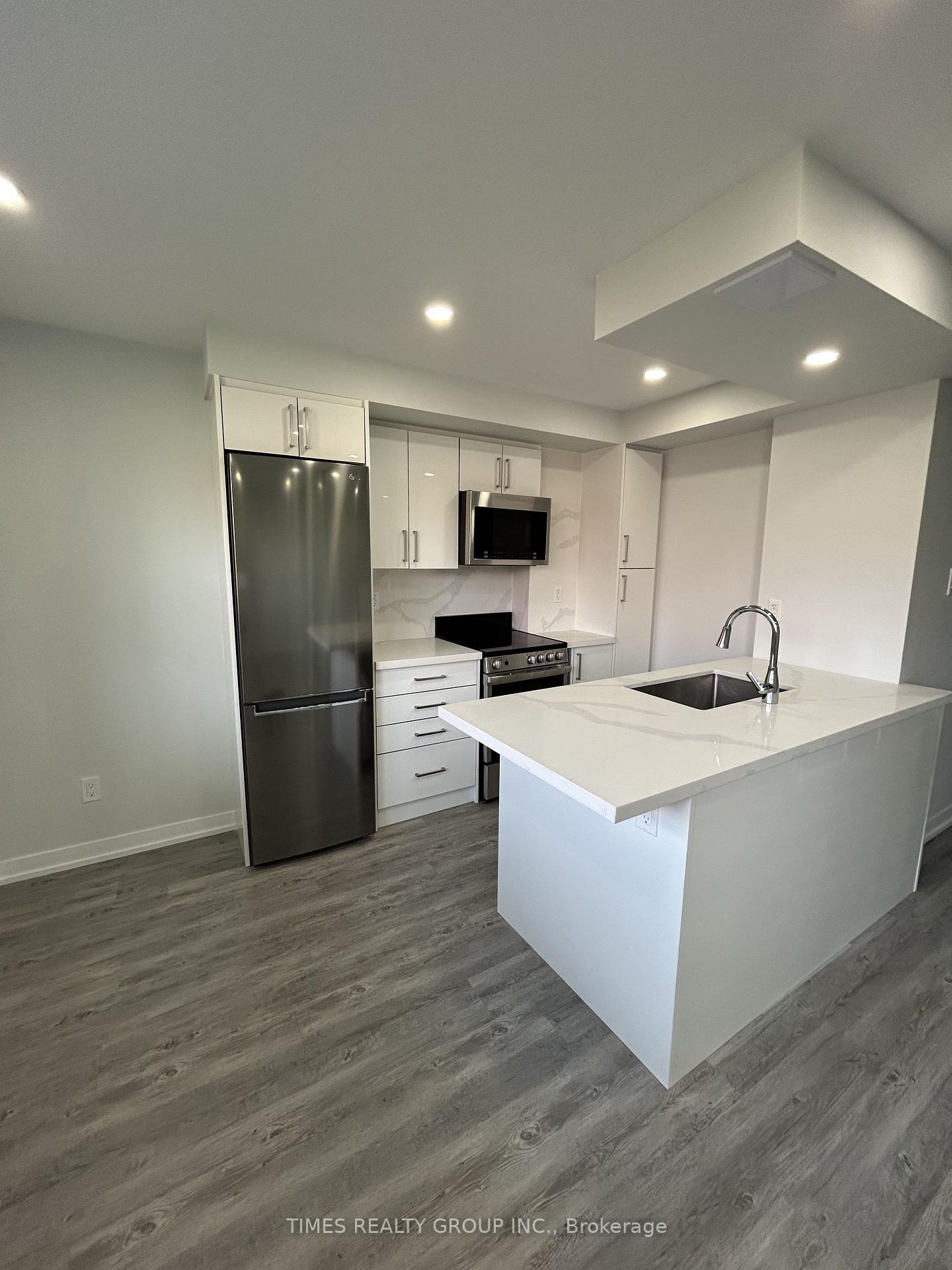 Photo 9 of Unit 503, 15 Walmer Road, Toronto, The Annex — HOMEH