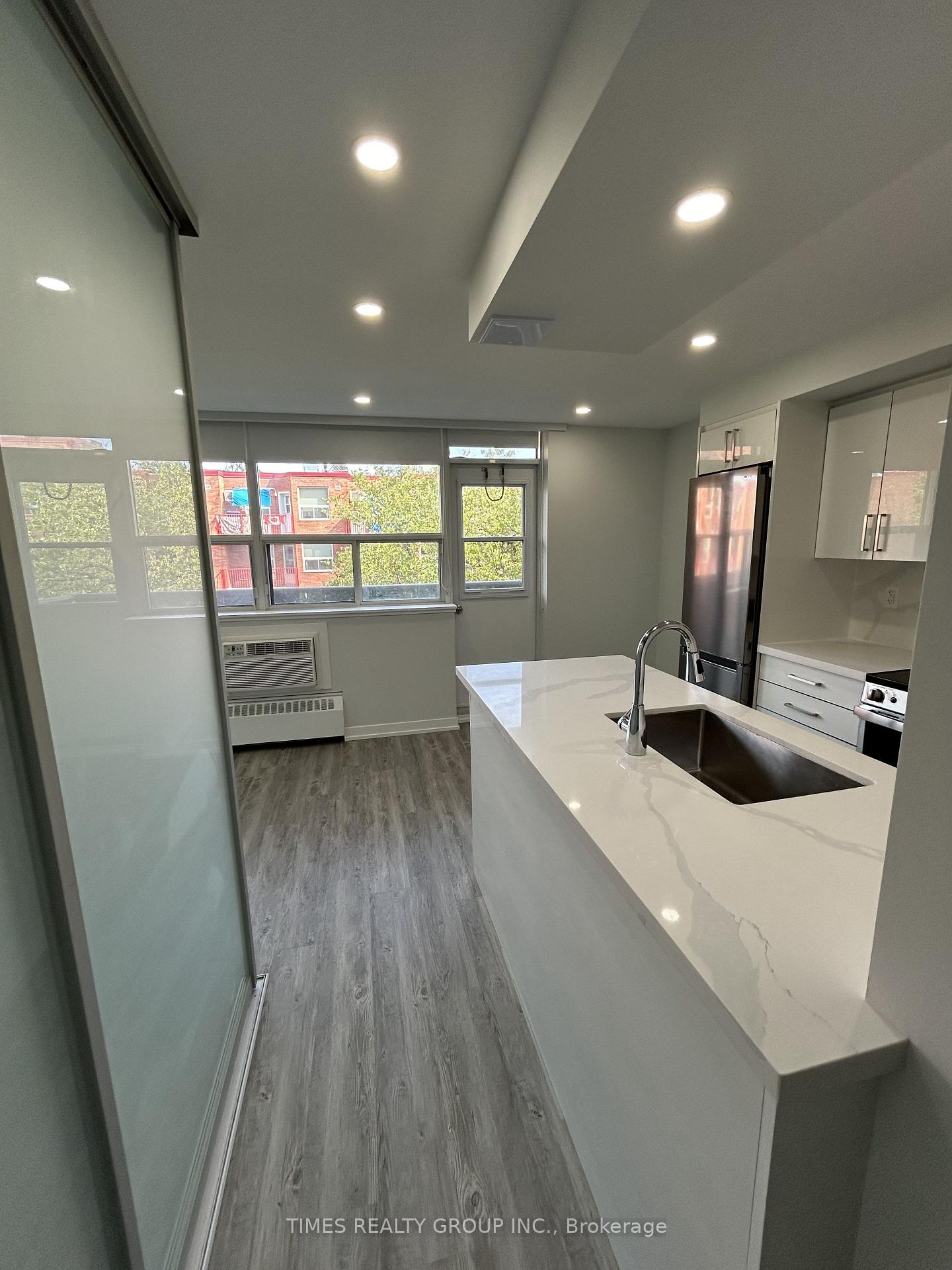Photo 11 of Unit 503, 15 Walmer Road, Toronto, The Annex — HOMEH